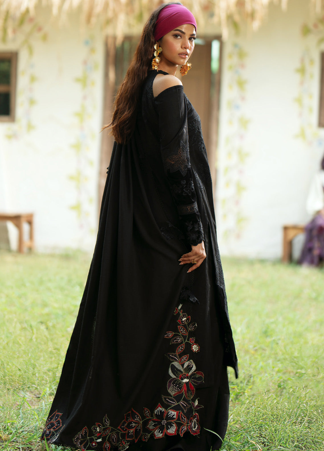 Iznik Embroidered Khaddar 3 Piece Unstitched Suit IZ24PW IPK-11 Iznik Embroidered Khaddar 3 Piece Unstitched Suit IZ24PW IPK-11