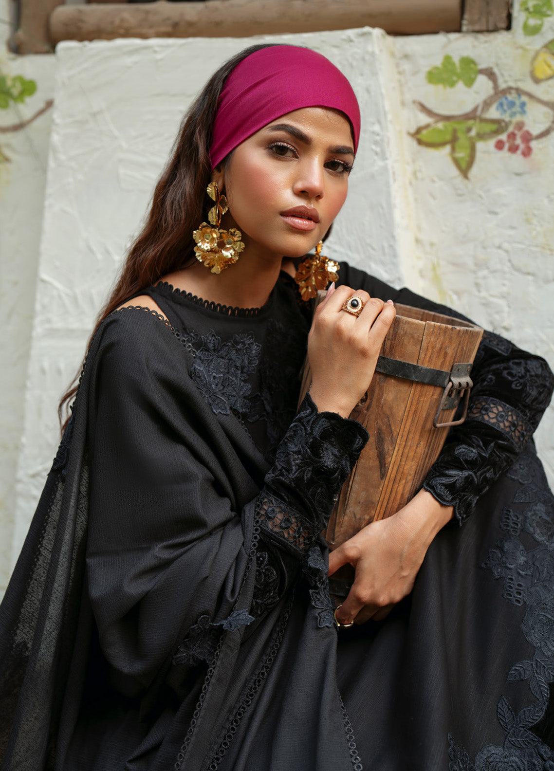 Iznik Embroidered Khaddar 3 Piece Unstitched Suit IZ24PW IPK-11 Iznik Embroidered Khaddar 3 Piece Unstitched Suit IZ24PW IPK-11