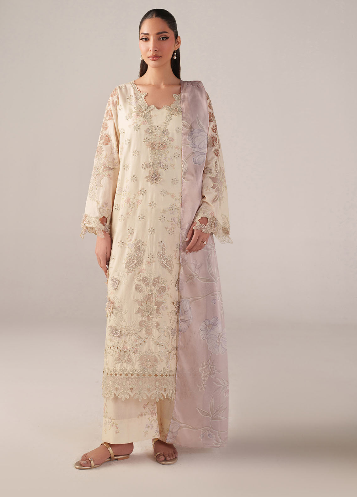 Iznik Embroidered Lawn 3 Piece Unstitched Suit IZ26SS D-SS-06 Iznik Embroidered Lawn 3 Piece Unstitched Suit IZ26SS D-SS-06