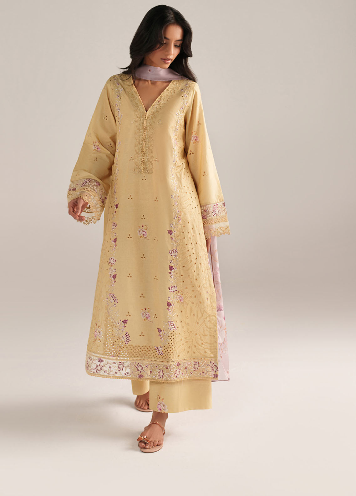 Iznik Embroidered Lawn 3 Piece Unstitched Suit IZ26SS D-SS-11 Iznik Embroidered Lawn 3 Piece Unstitched Suit IZ26SS D-SS-11