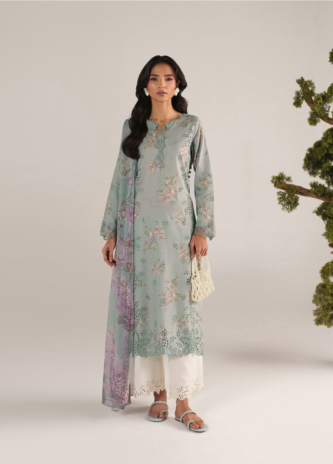 Iznik Embroidered Lawn 3 Piece Unstitched Suit IZ26SS D-SS-12 Iznik Embroidered Lawn 3 Piece Unstitched Suit IZ26SS D-SS-12