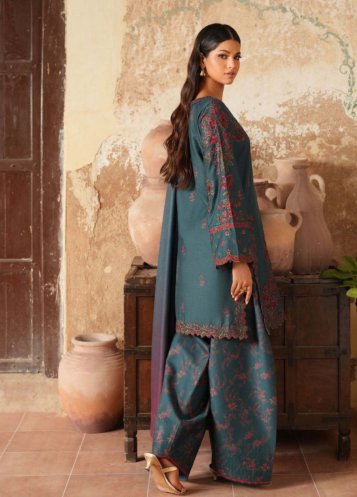 Iznik Embroidered Viscose Linen Suits Unstitched 3 Piece IZ25PF IPF-01 Iznik Embroidered Viscose Linen Suits Unstitched 3 Piece IZ25PF IPF-01