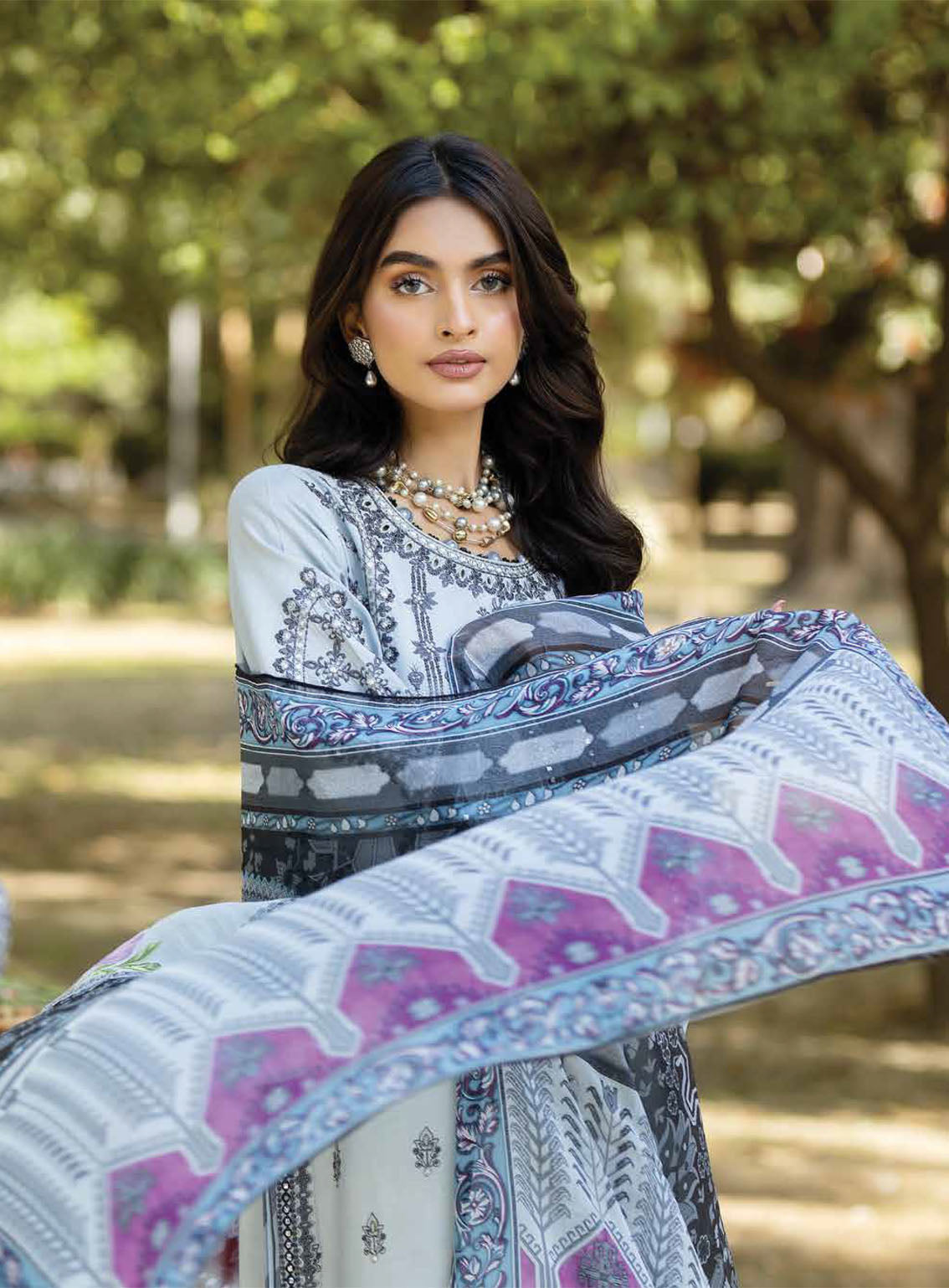 Jaan-E-Adaa By Imrozia Premium Embroidered Lawn 3 Piece Unstitched Suit IMP24J IPL-02 ROOH Jaan-E-Adaa By Imrozia Premium Embroidered Lawn 3 Piece Unstitched Suit IMP24J IPL-02 ROOH