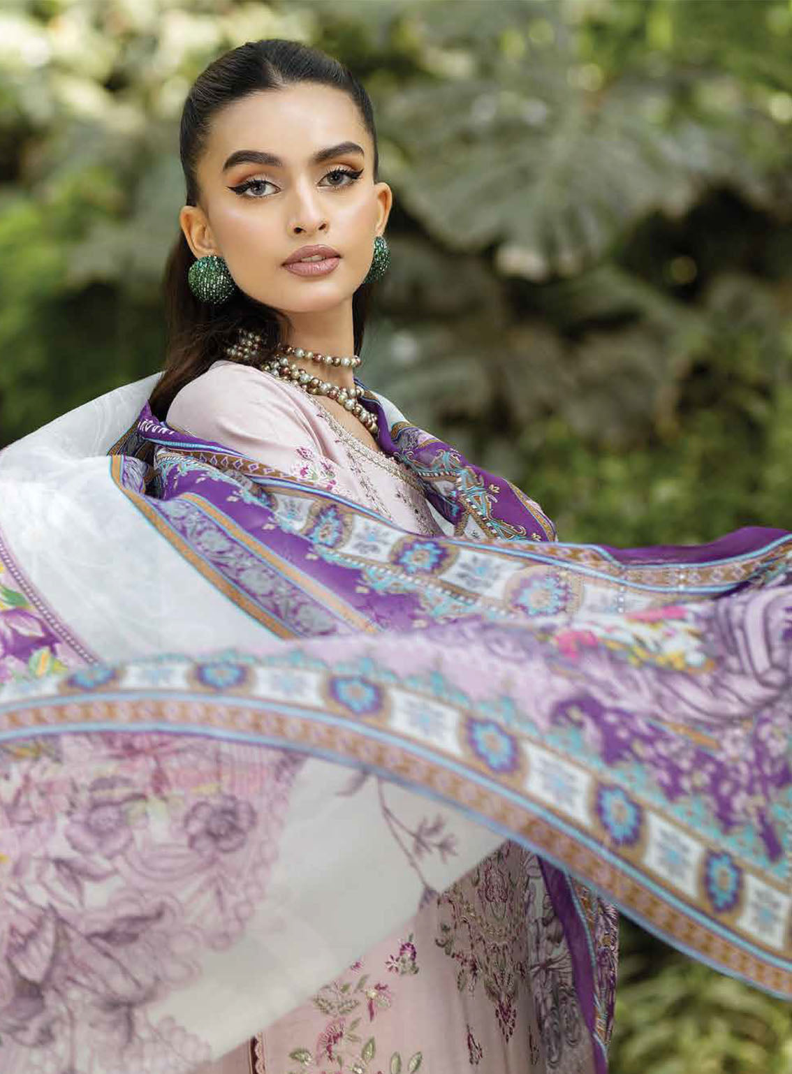 Jaan-E-Adaa By Imrozia Premium Embroidered Lawn 3 Piece Unstitched Suit IMP24J IPL-05 AFSANA-E-DIL Jaan-E-Adaa By Imrozia Premium Embroidered Lawn 3 Piece Unstitched Suit IMP24J IPL-05 AFSANA-E-DIL