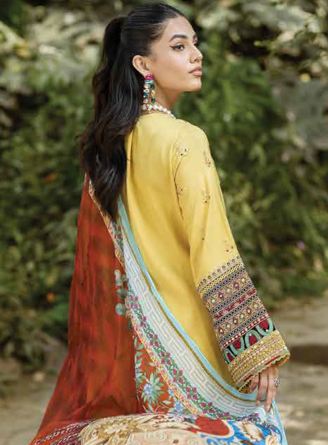 Jaan-E-Adaa By Imrozia Premium Embroidered Lawn 3 Piece Unstitched Suit IMP24J IPL-06 TABASSUM Jaan-E-Adaa By Imrozia Premium Embroidered Lawn 3 Piece Unstitched Suit IMP24J IPL-06 TABASSUM