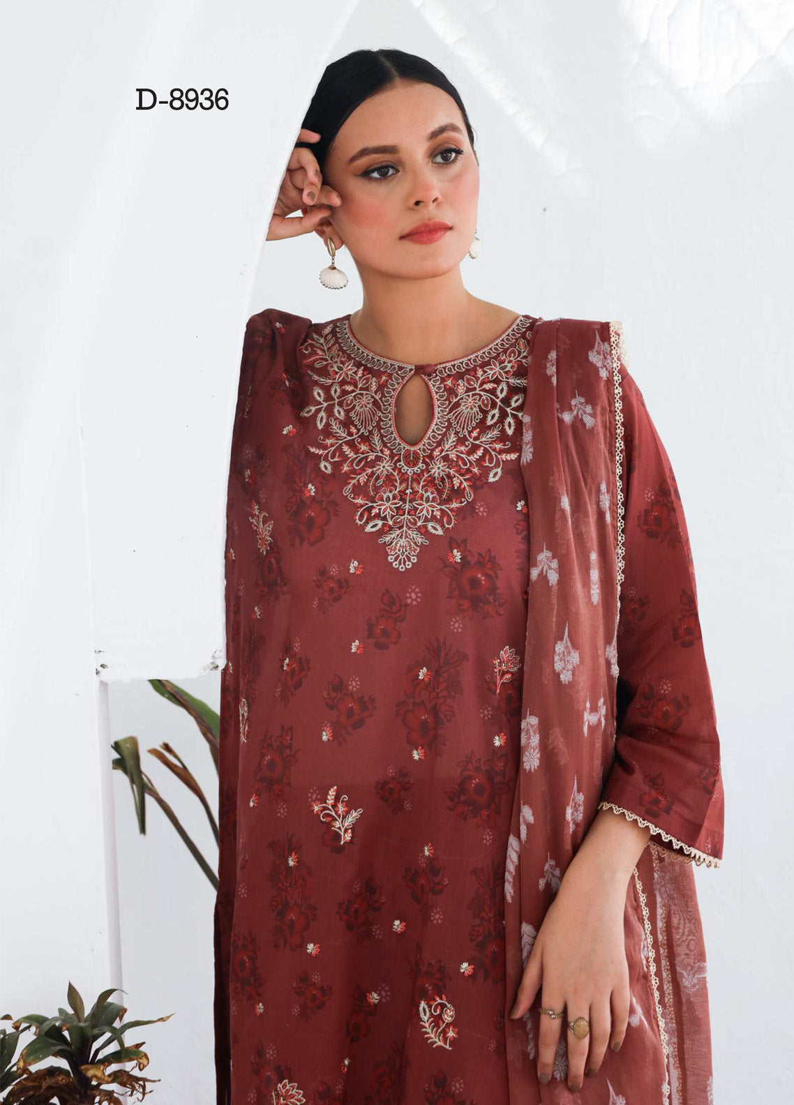 Jacquard Blossom By Rashid Textile Embroidered Lawn 3 Piece Unstitched Suit RT25JB D-8936 Jacquard Blossom By Rashid Textile Embroidered Lawn 3 Piece Unstitched Suit RT25JB D-8936