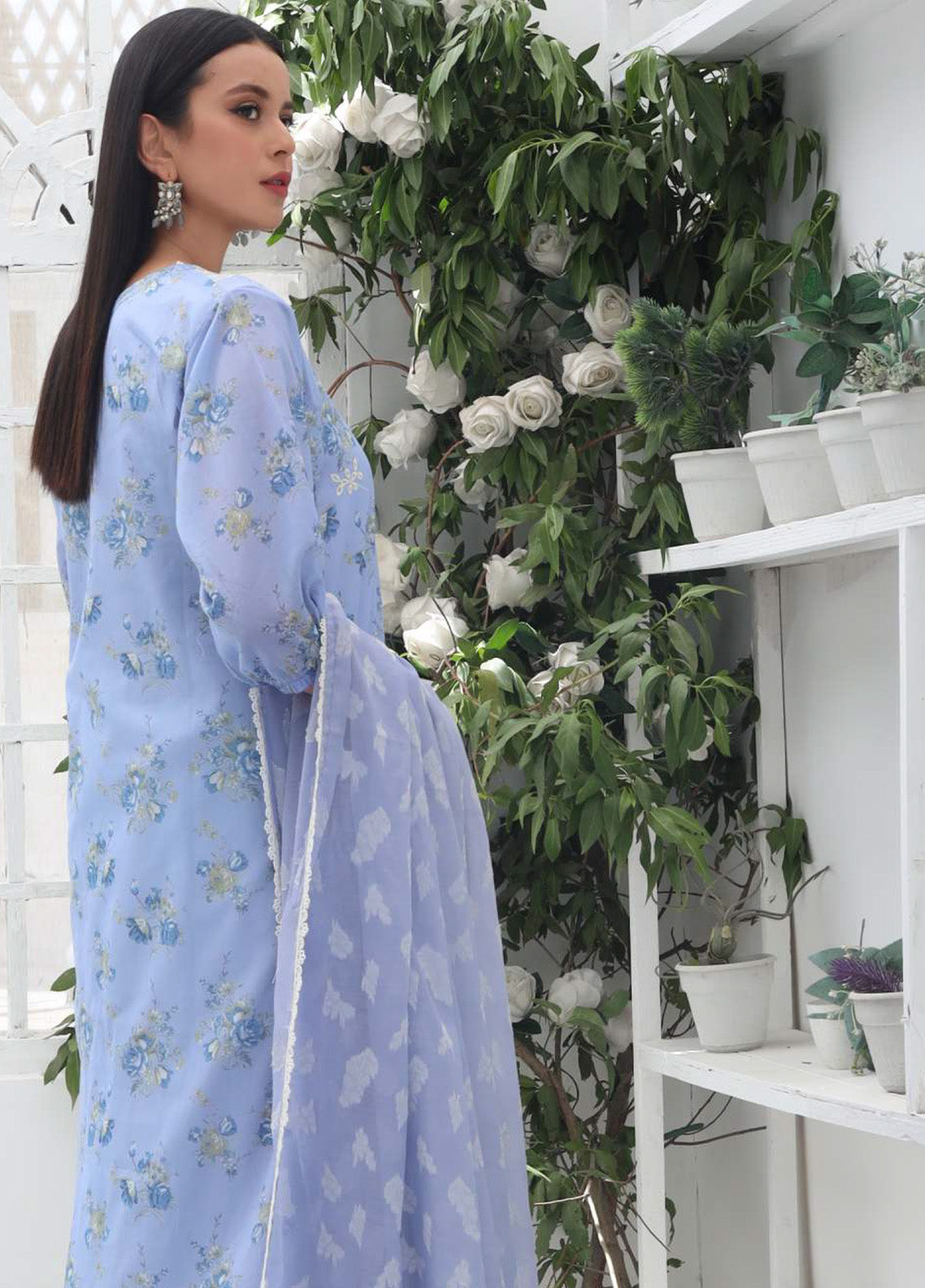 Jacquard Blossom By Rashid Textile Embroidered Lawn 3 Piece Unstitched Suit RT25JB D-8937 Jacquard Blossom By Rashid Textile Embroidered Lawn 3 Piece Unstitched Suit RT25JB D-8937