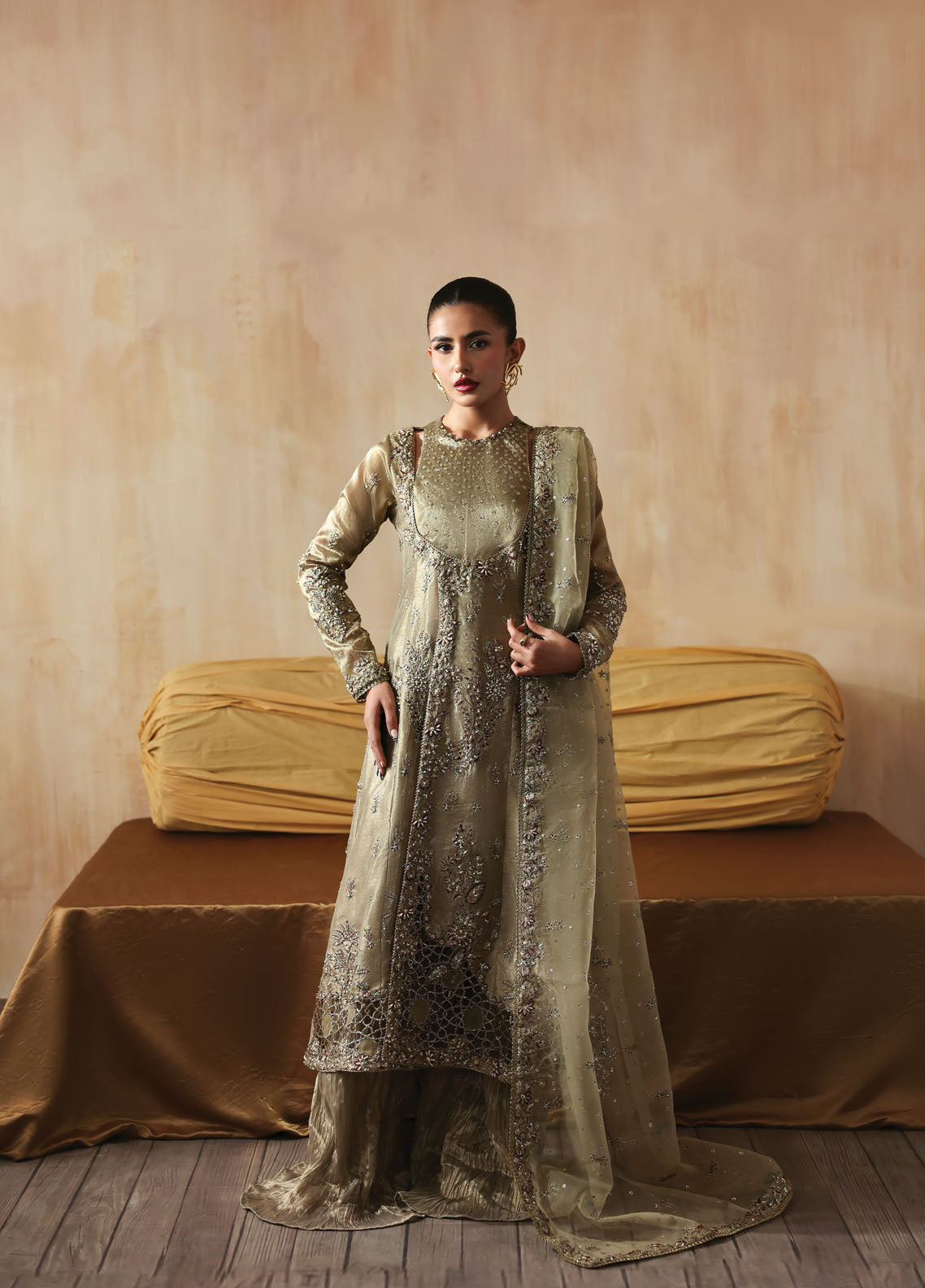 Jahanara By Zarposh Festive Embroidered Tissue Zari 3 Piece Unstitched Suit ZP25JFV3 D-AREEZAH Jahanara By Zarposh Festive Embroidered Tissue Zari 3 Piece Unstitched Suit ZP25JFV3 D-AREEZAH