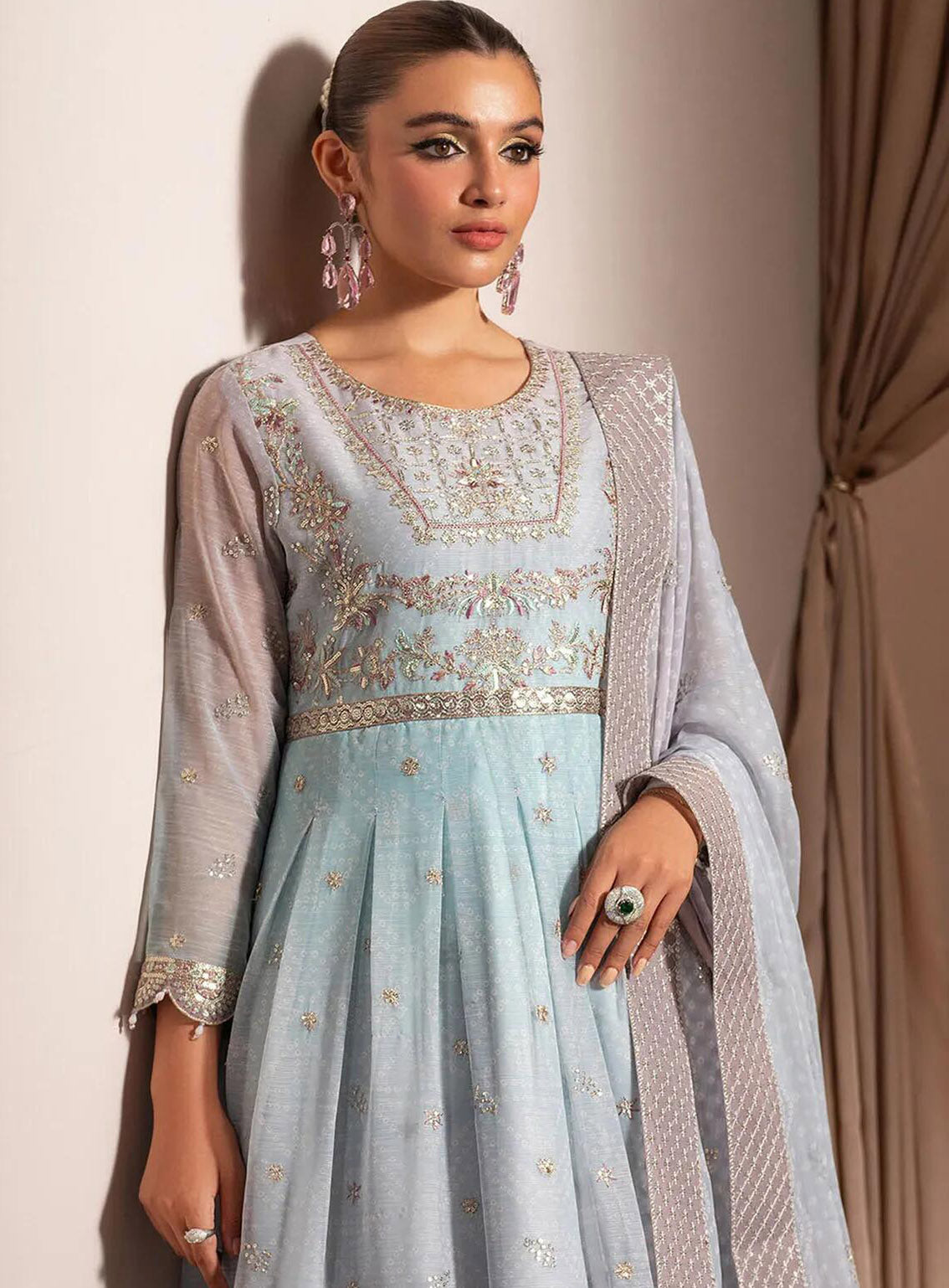 Jhalak By Alizeh Embroidered Chiffon 3 Piece Unstitched Suit AF24JV1 D#01 CHANDNI Jhalak By Alizeh Embroidered Chiffon 3 Piece Unstitched Suit AF24JV1 D#01 CHANDNI