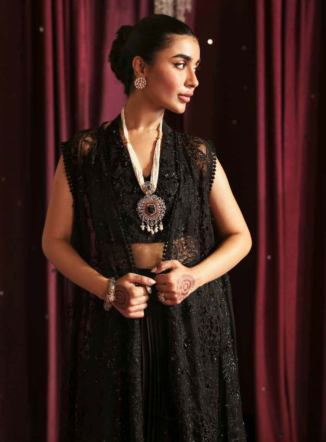 Jhoomro By Nureh Luxury Formals Embroidered Organza 4 Piece Unstitched Suit NU24J NL-73 MAYA Jhoomro By Nureh Luxury Formals Embroidered Organza 4 Piece Unstitched Suit NU24J NL-73 MAYA