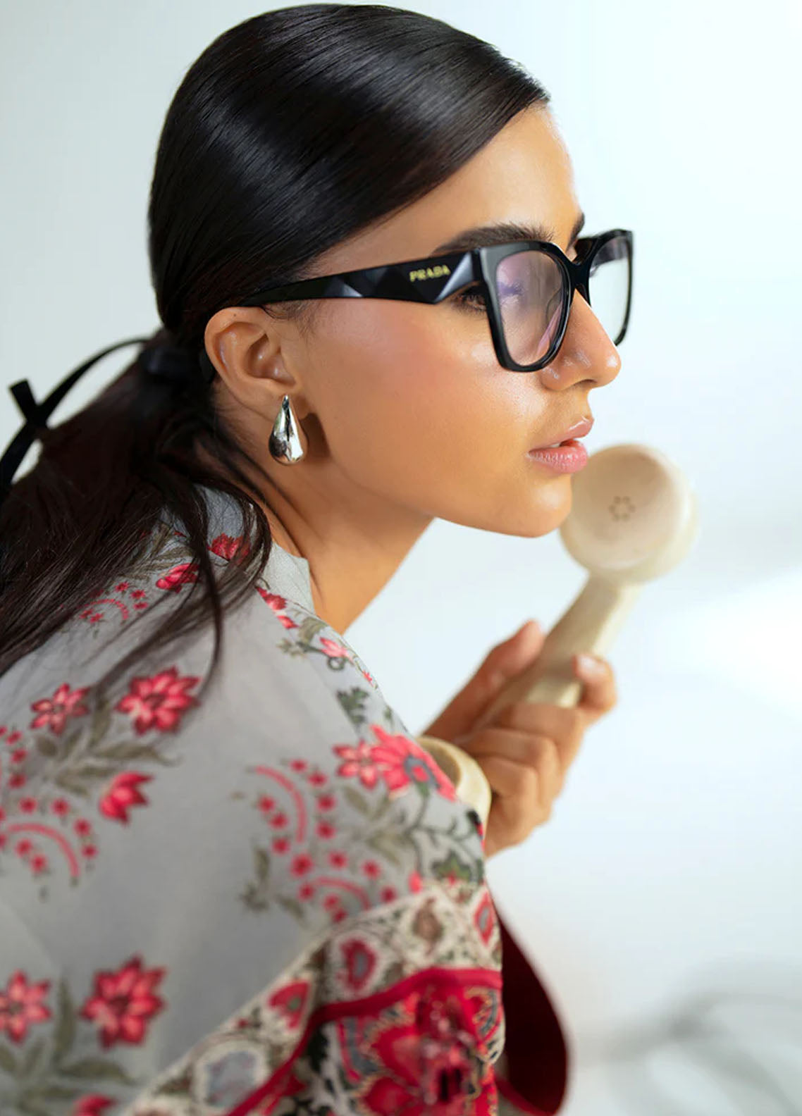 Joolie Prints By Saira Rizwan  Printed Cambric 3 Piece Unstitched Suit SR25JP D-03 SILVER LINING Joolie Prints By Saira Rizwan  Printed Cambric 3 Piece Unstitched Suit SR25JP D-03 SILVER LINING