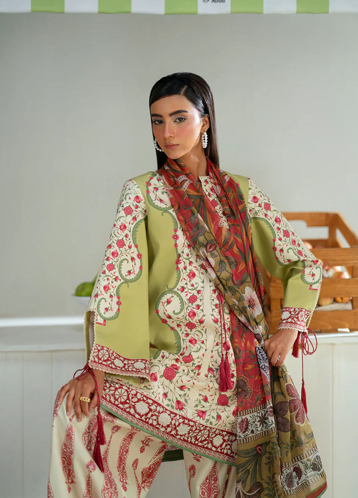 Joolie Prints By Saira Rizwan  Printed Cambric 3 Piece Unstitched Suit SR25JP D-06 URBAN WHISPER Joolie Prints By Saira Rizwan  Printed Cambric 3 Piece Unstitched Suit SR25JP D-06 URBAN WHISPER