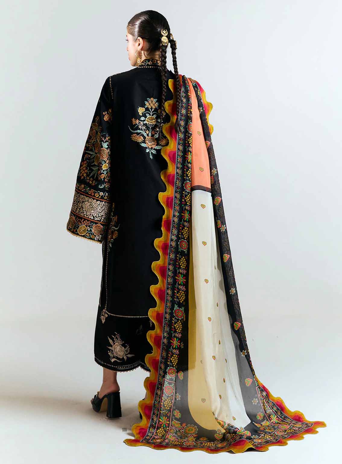 Jugnu Embroidered Lawn 3 Piece Unstitched Suit JL25E2 D-GULBAR Jugnu Embroidered Lawn 3 Piece Unstitched Suit JL25E2 D-GULBAR