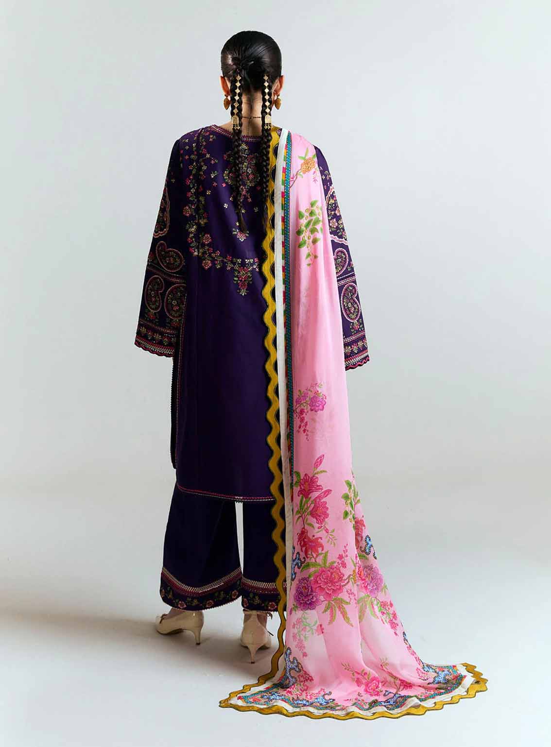 Jugnu Embroidered Lawn 3 Piece Unstitched Suit JL25E2 D-SAGAR Jugnu Embroidered Lawn 3 Piece Unstitched Suit JL25E2 D-SAGAR