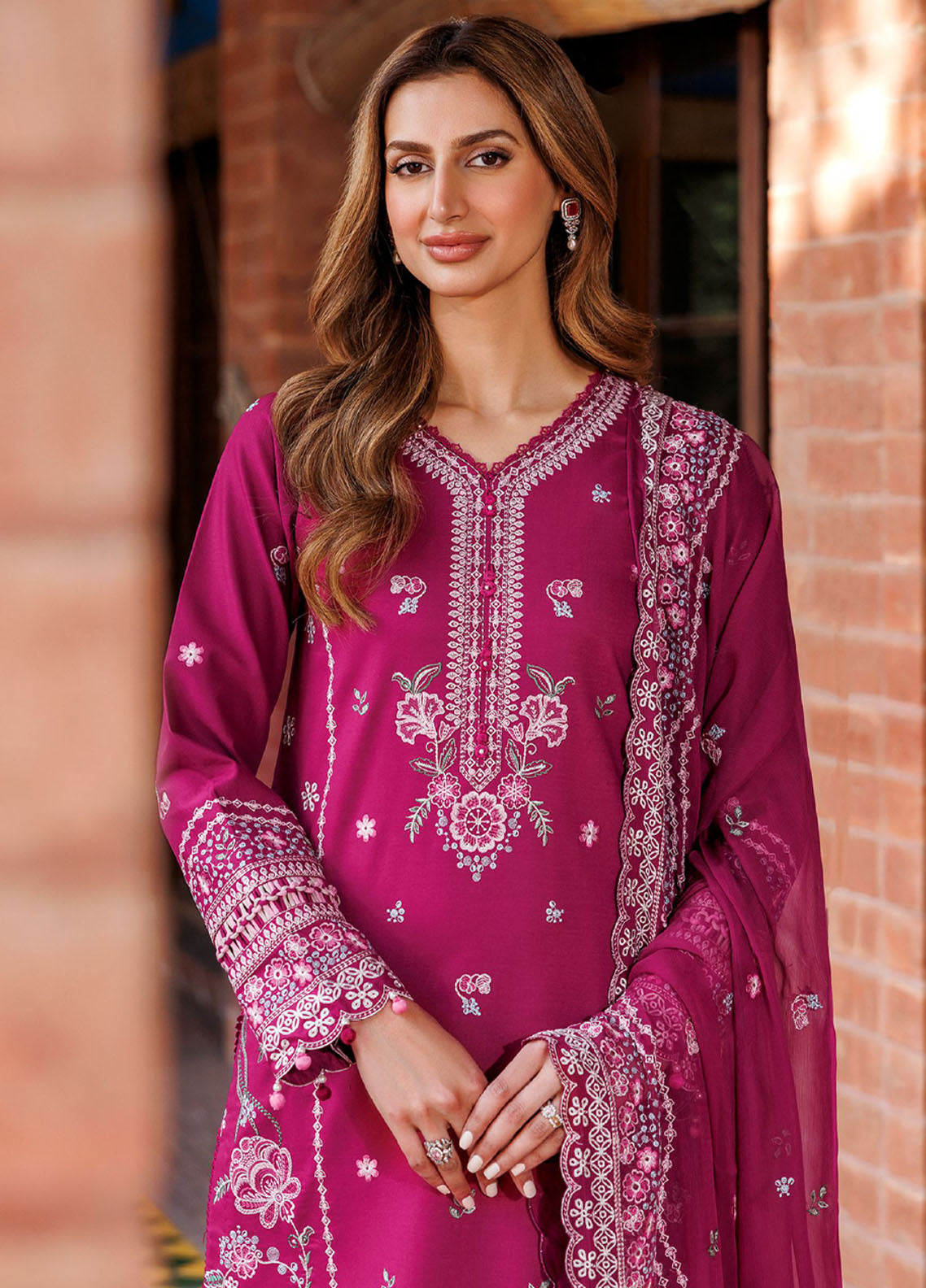 Kaavish By Farasha Eid Festive Embroidered Lawn 3 Piece Unstitched Suit FSH24KEFL D-07 ROSY SOMBER Kaavish By Farasha Eid Festive Embroidered Lawn 3 Piece Unstitched Suit FSH24KEFL D-07 ROSY SOMBER