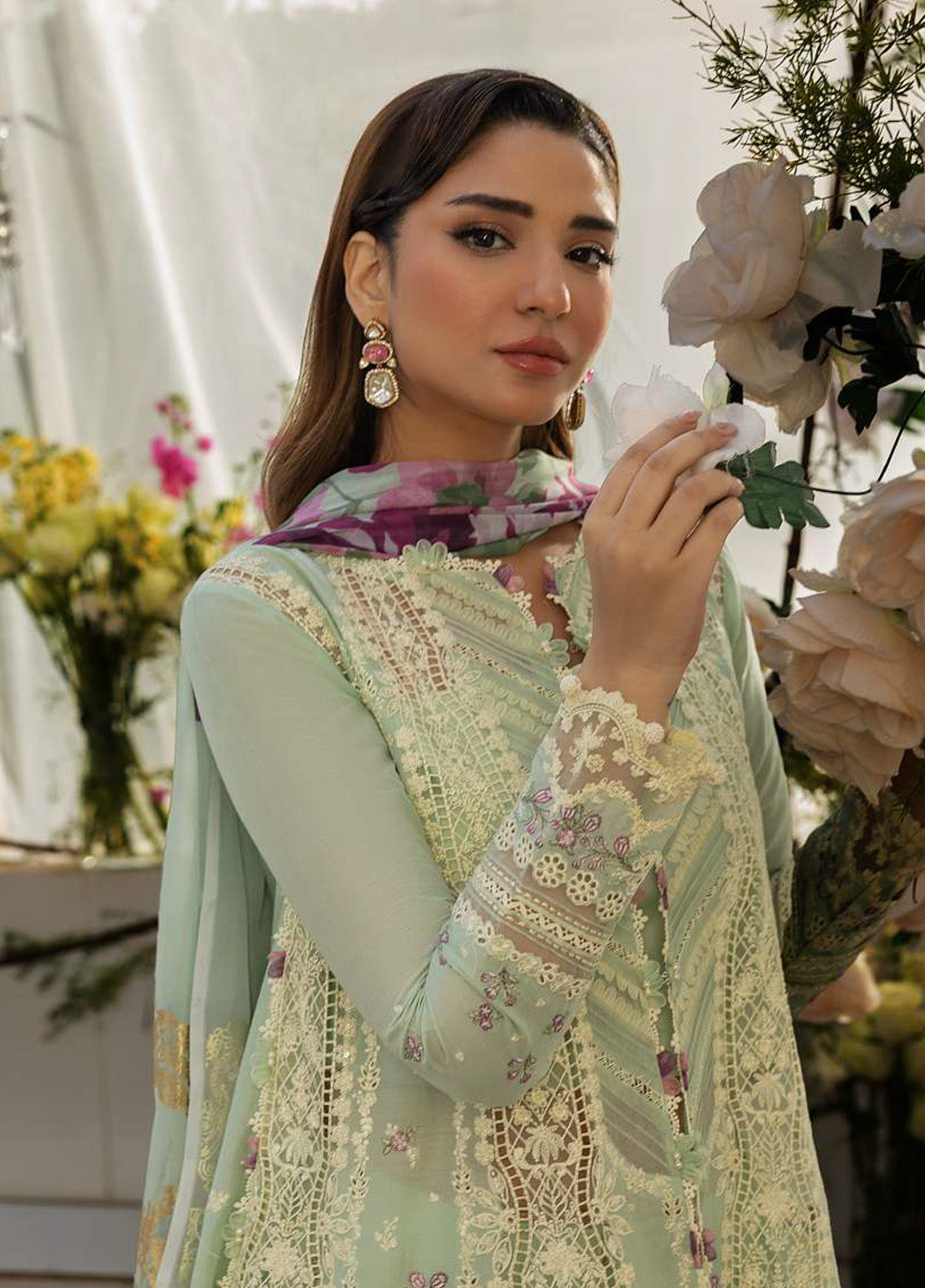 Kahf Luxury Embroidered Lawn 3 Piece Unstitched Suit KHF25LL KLR-05 NORA Kahf Luxury Embroidered Lawn 3 Piece Unstitched Suit KHF25LL KLR-05 NORA