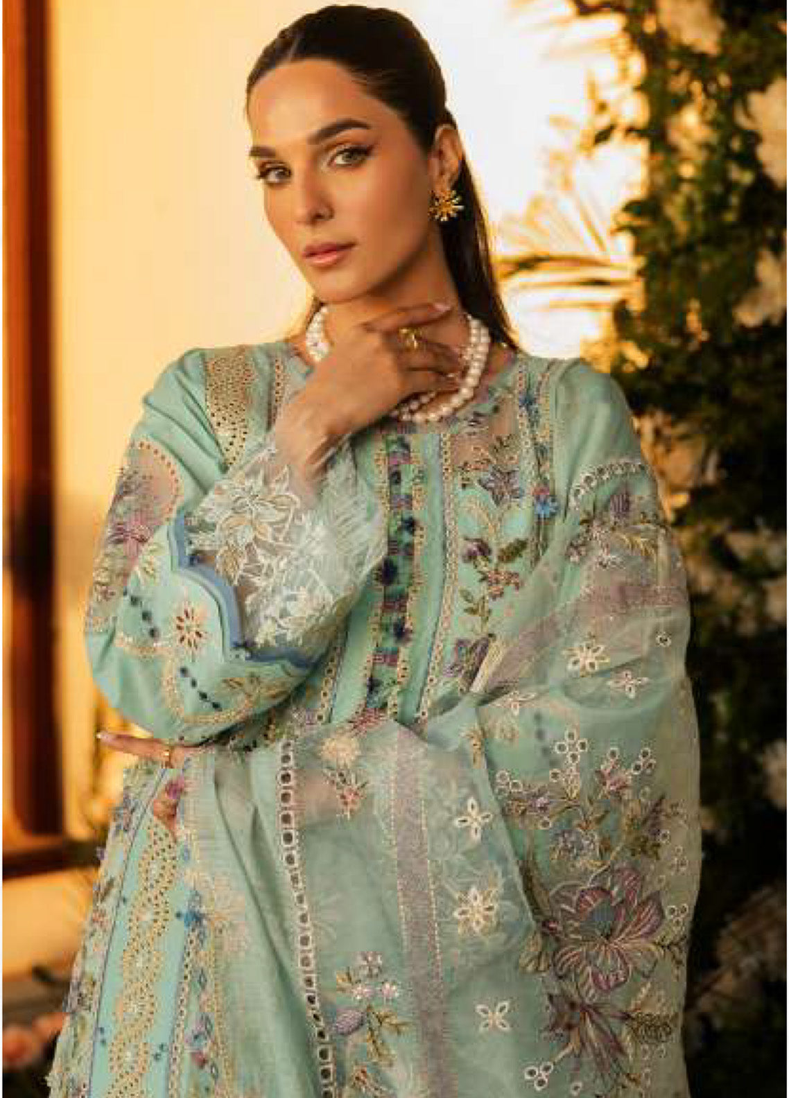Kahf Luxury Embroidered Lawn 3 Piece Unstitched Suit KHF25LL KLR-10 ELVA Kahf Luxury Embroidered Lawn 3 Piece Unstitched Suit KHF25LL KLR-10 ELVA