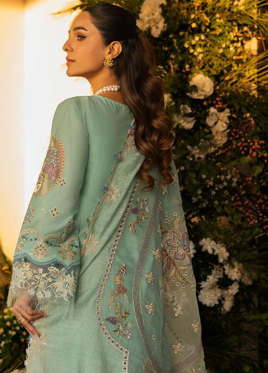 Kahf Luxury Embroidered Lawn 3 Piece Unstitched Suit KHF25LL KLR-10 ELVA Kahf Luxury Embroidered Lawn 3 Piece Unstitched Suit KHF25LL KLR-10 ELVA