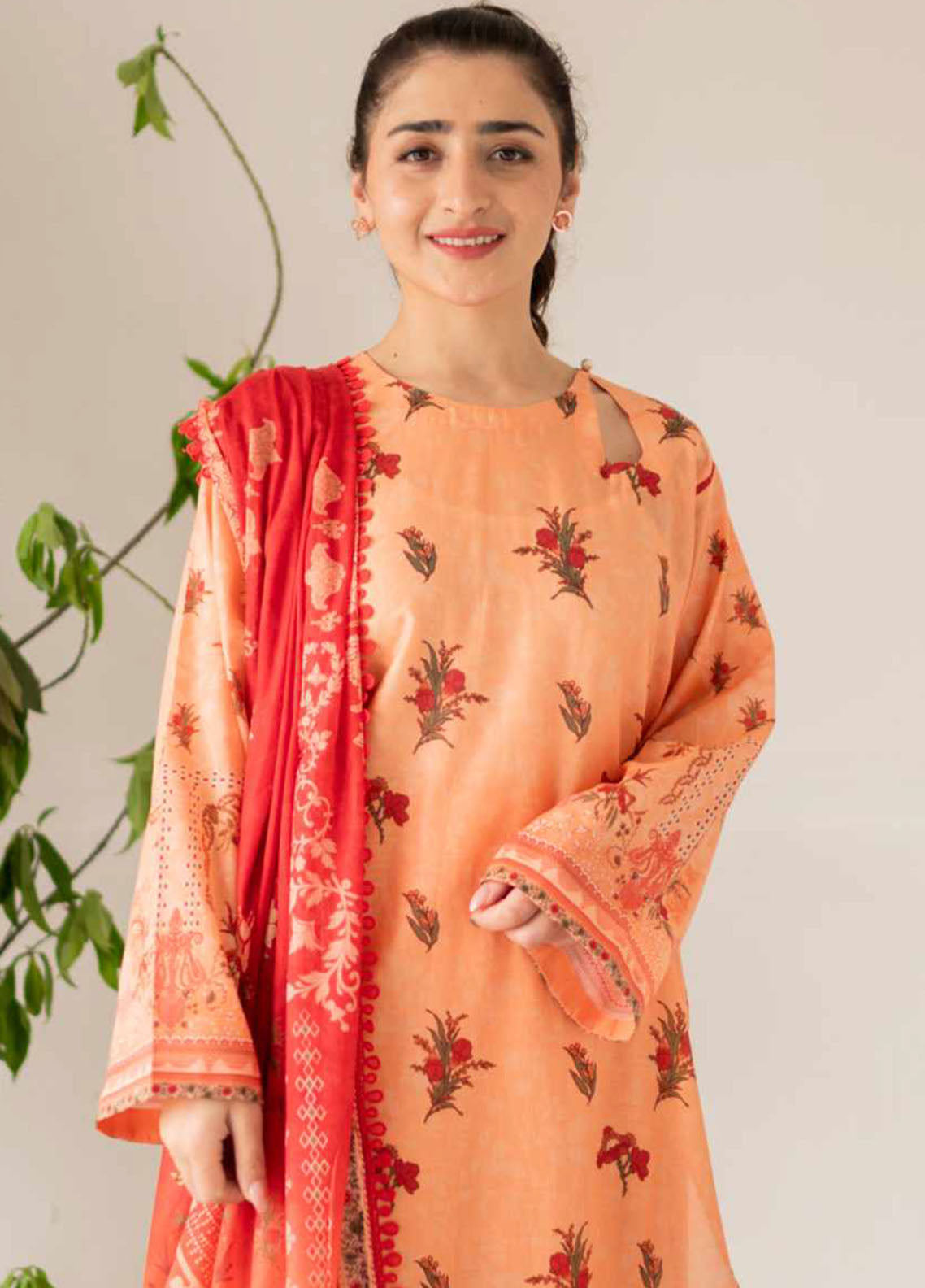 Kaira By Rashid Textile Embroidered Lawn Dupatta 3 Piece Unstitched Suit RT24KEL D-8694 Kaira By Rashid Textile Embroidered Lawn Dupatta 3 Piece Unstitched Suit RT24KEL D-8694