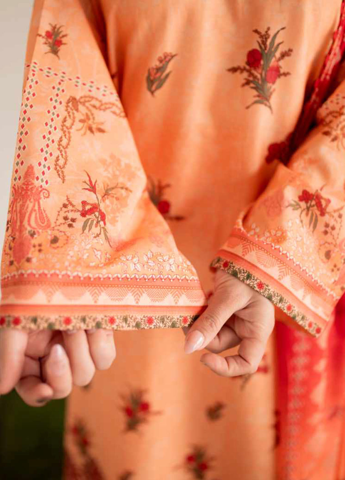 Kaira By Rashid Textile Embroidered Lawn Dupatta 3 Piece Unstitched Suit RT24KEL D-8694 Kaira By Rashid Textile Embroidered Lawn Dupatta 3 Piece Unstitched Suit RT24KEL D-8694