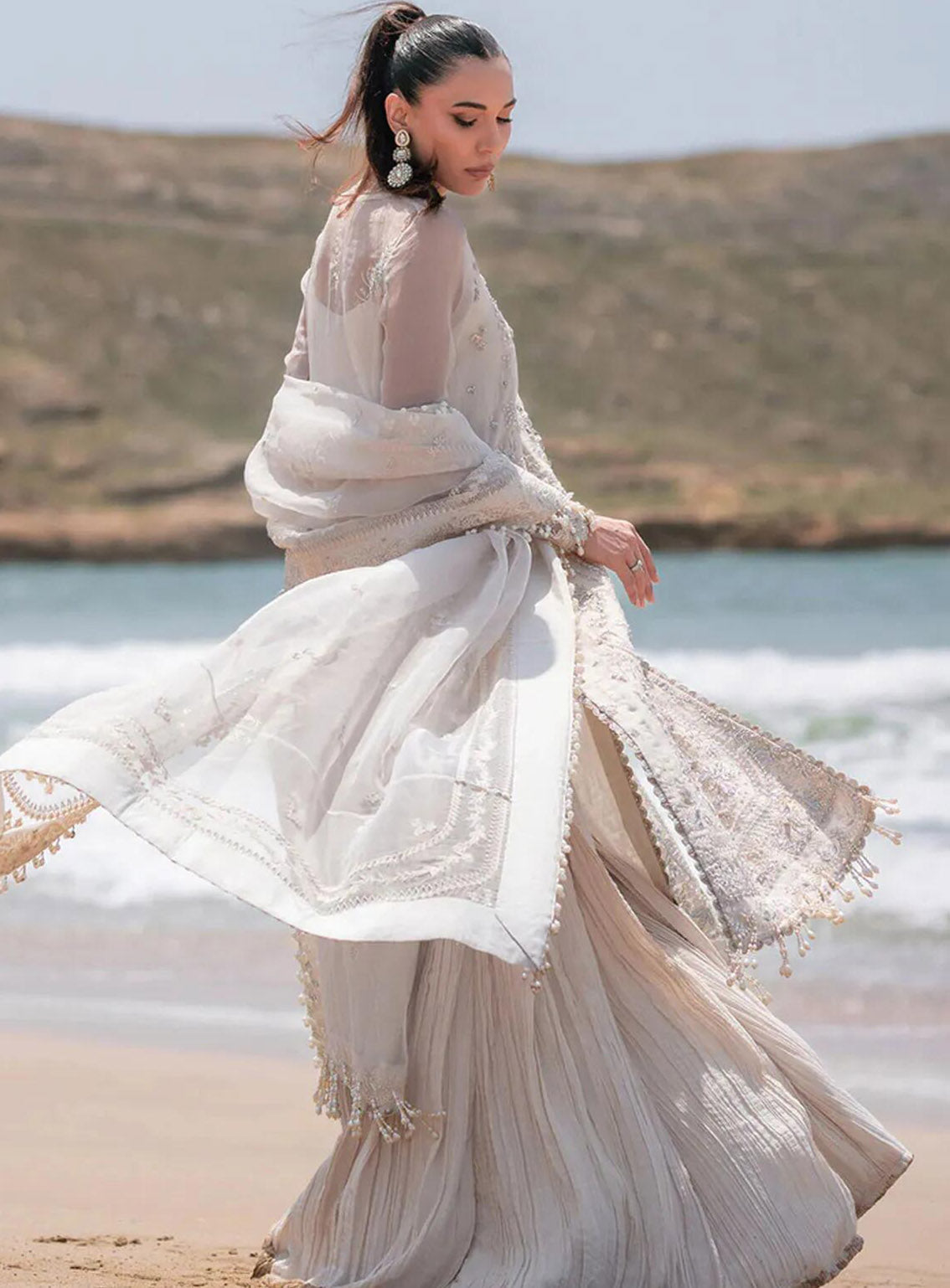 Kamari By Emaan Adeel Embroidered Organza 3 Piece Unstitched Suit EA24KR NOVA Kamari By Emaan Adeel Embroidered Organza 3 Piece Unstitched Suit EA24KR NOVA