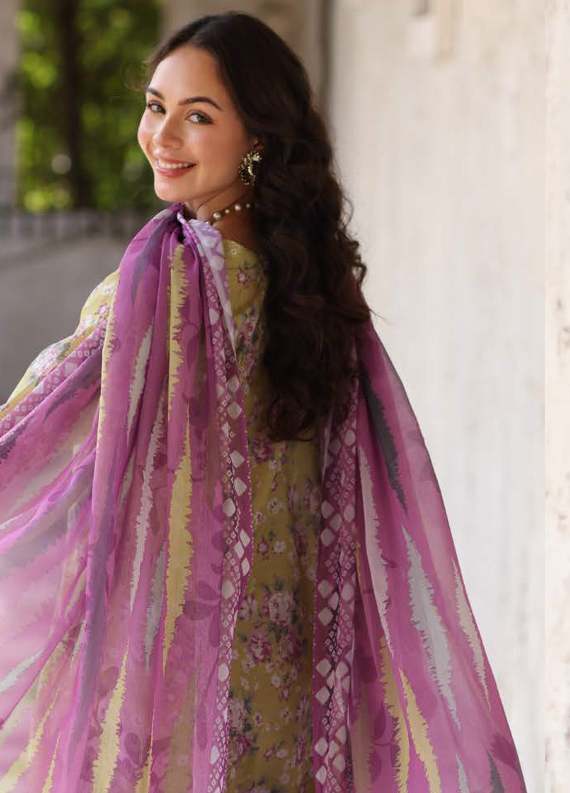 Kesariya By Riaz Arts Laser Embroidered Lawn 3 Piece Unstitched Suit RA25KEL PD-05 Kesariya By Riaz Arts Laser Embroidered Lawn 3 Piece Unstitched Suit RA25KEL PD-05