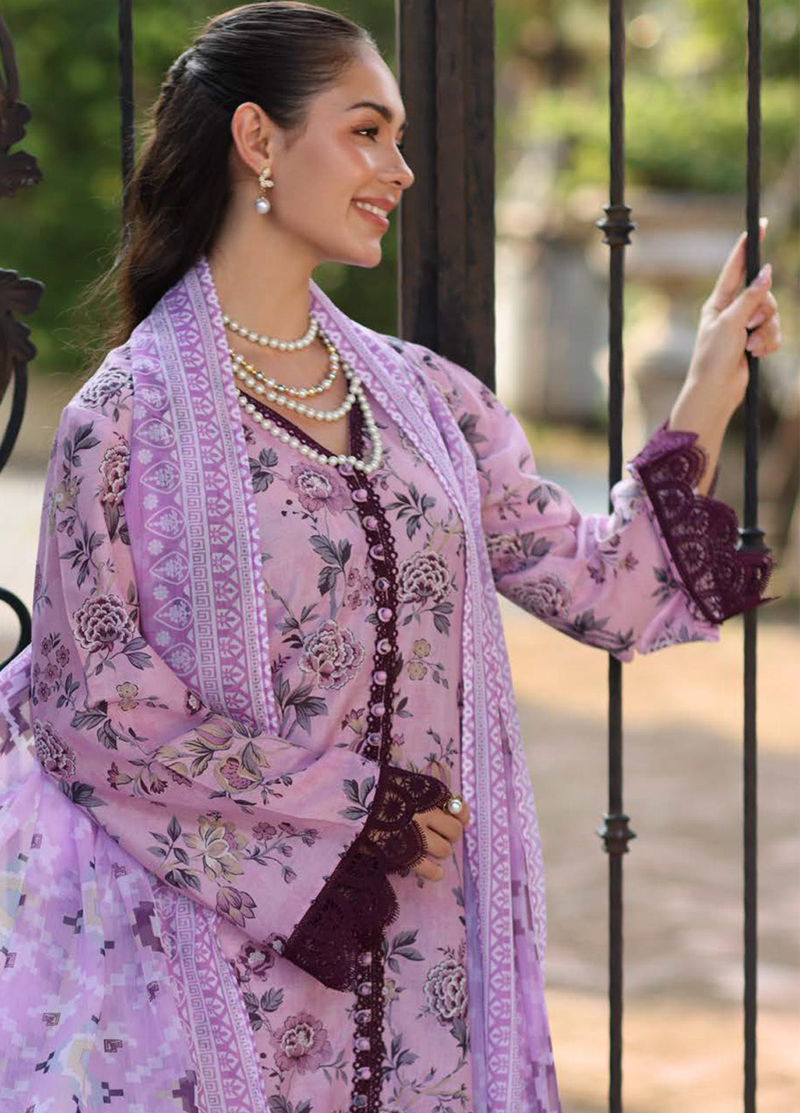 Kesariya By Riaz Arts Laser Embroidered Lawn 3 Piece Unstitched Suit RA25KEL PD-08 Kesariya By Riaz Arts Laser Embroidered Lawn 3 Piece Unstitched Suit RA25KEL PD-08