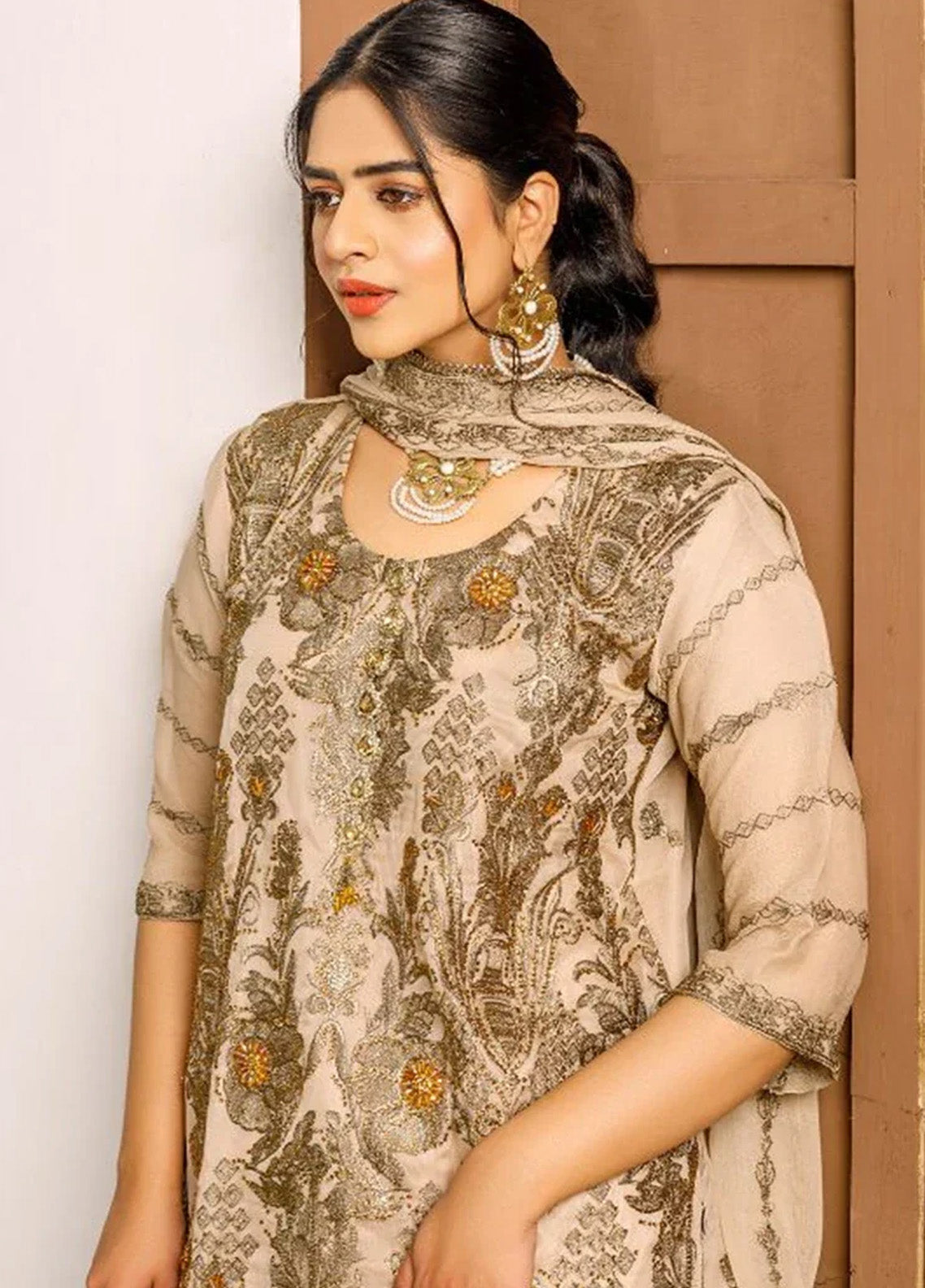 Ketifa Luxury Embroidered Chiffon 3 Piece Unstitched Suit KF24LU D-AR-0505 TIMELESS CLASSICS Ketifa Luxury Embroidered Chiffon 3 Piece Unstitched Suit KF24LU D-AR-0505 TIMELESS CLASSICS