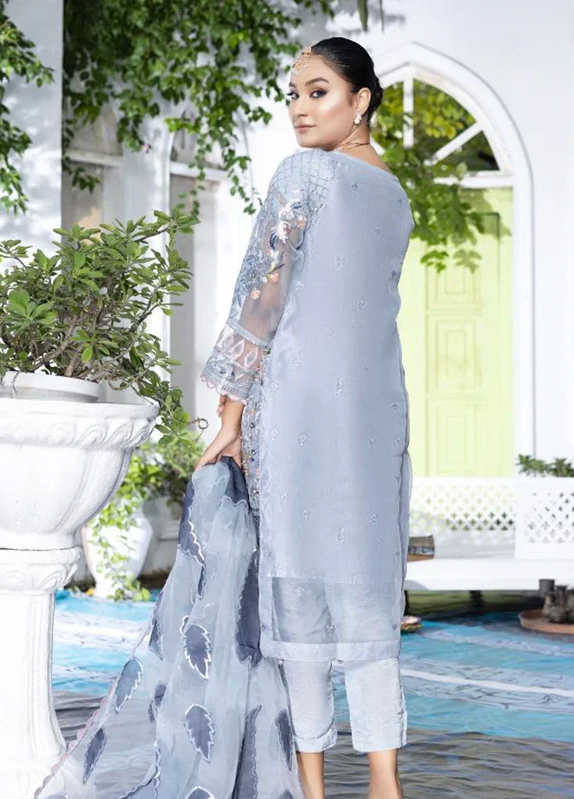 Ketifa Luxury Embroidered Organza 3 Piece Unstitched Suit KF24LU D-AF-0107 FLORAL GRAY Ketifa Luxury Embroidered Organza 3 Piece Unstitched Suit KF24LU D-AF-0107 FLORAL GRAY
