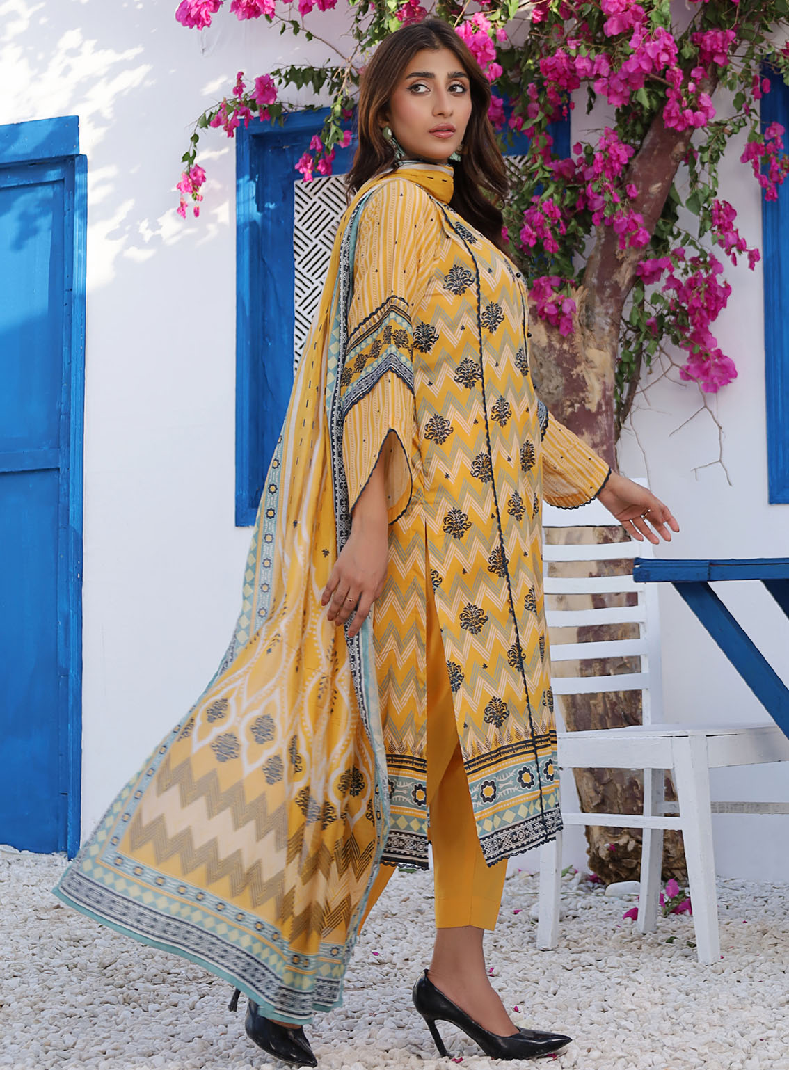 Keysha Summer Bloom Printed Lawn 3 Piece Unstitched Suit KS24SBPL-43 Keysha Summer Bloom Printed Lawn 3 Piece Unstitched Suit KS24SBPL-43
