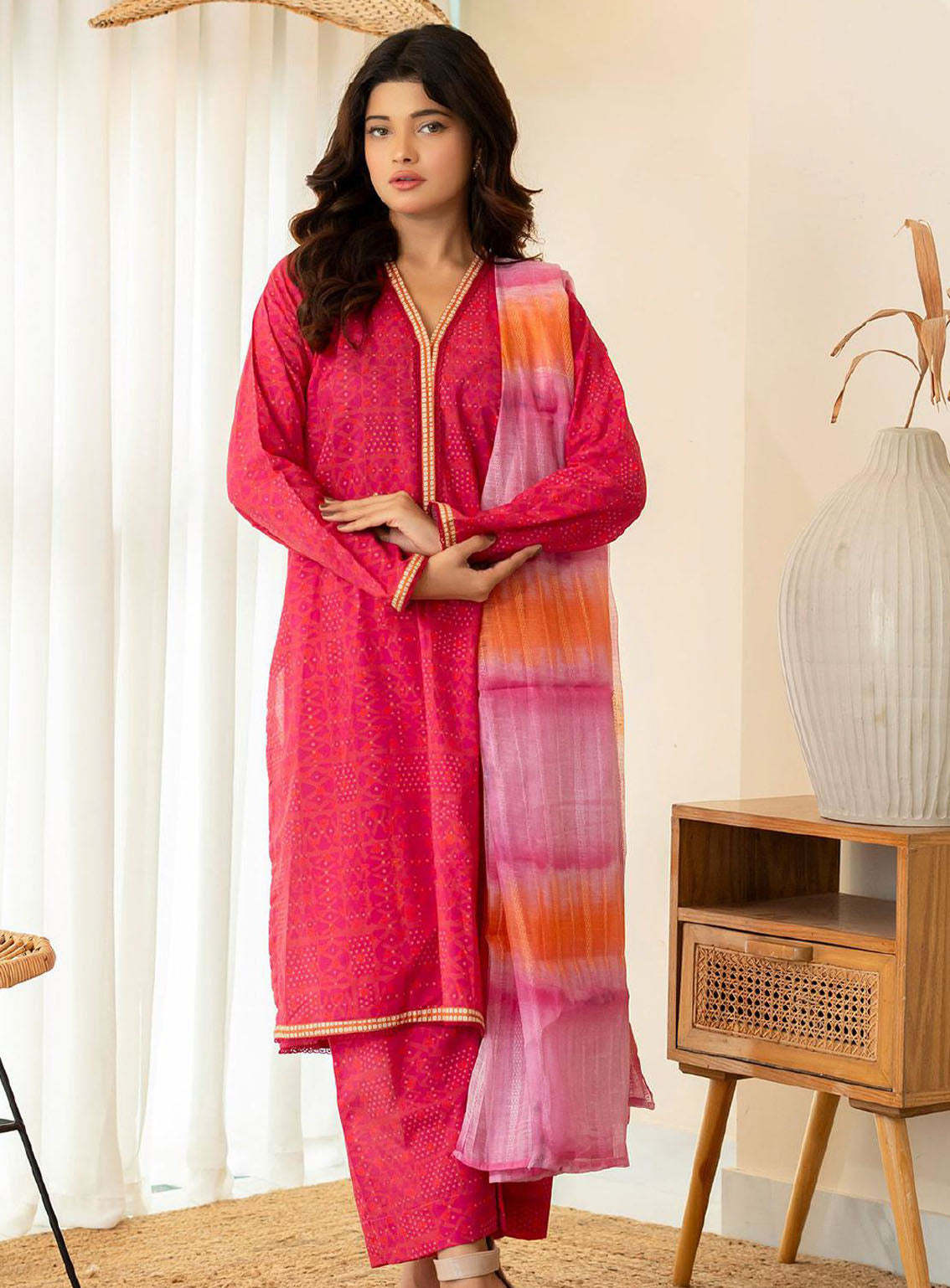 Keysha Summer Bloom Printed Lawn 3 Piece Unstitched Suit KS24SBV7 D-55 Keysha Summer Bloom Printed Lawn 3 Piece Unstitched Suit KS24SBV7 D-55