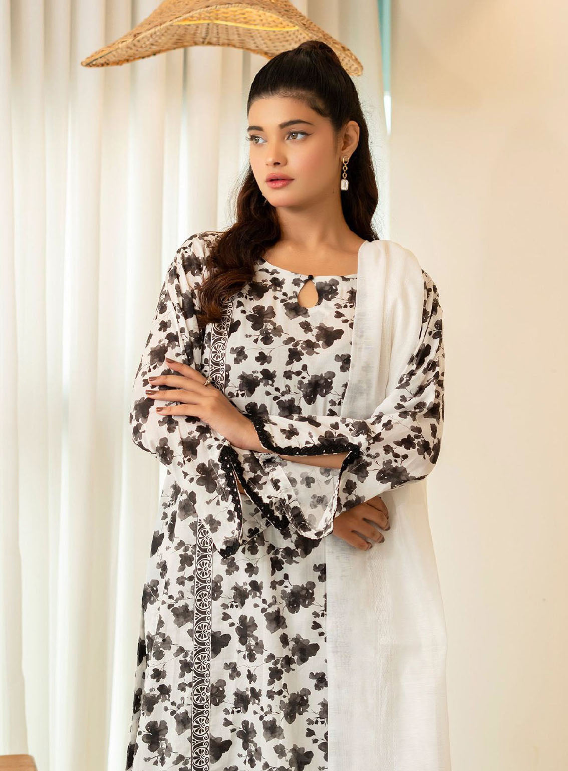 Keysha Summer Bloom Printed Lawn 3 Piece Unstitched Suit KS24SBV7 D-57 Keysha Summer Bloom Printed Lawn 3 Piece Unstitched Suit KS24SBV7 D-57