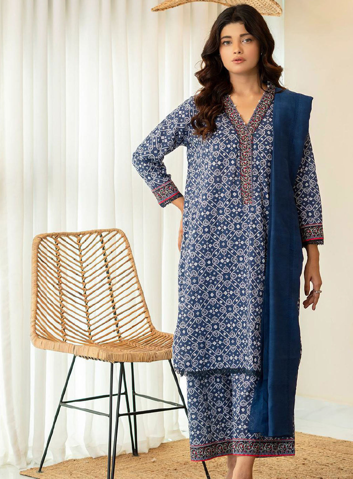 Keysha Summer Bloom Printed Lawn 3 Piece Unstitched Suit KS24SBV7 D-59 Keysha Summer Bloom Printed Lawn 3 Piece Unstitched Suit KS24SBV7 D-59