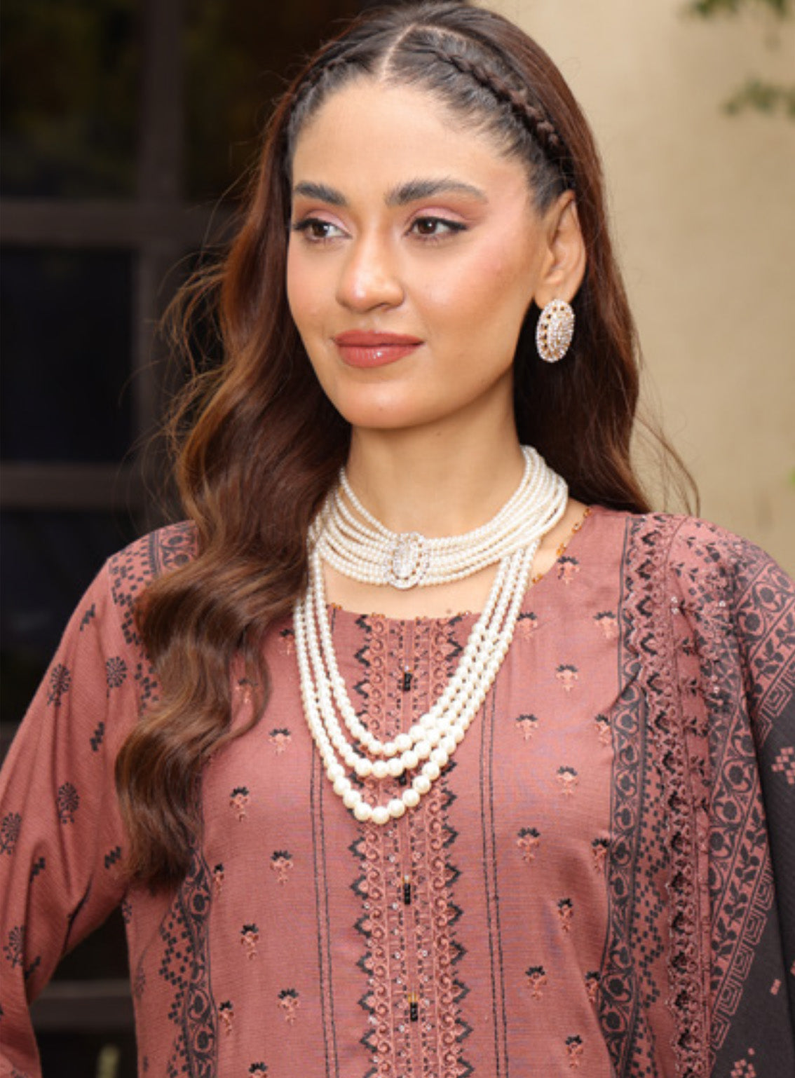 Kinara Series By Schick Printed Linen 3 Piece Unstitched Suit SDH24KS D-01 Kinara Series By Schick Printed Linen 3 Piece Unstitched Suit SDH24KS D-01