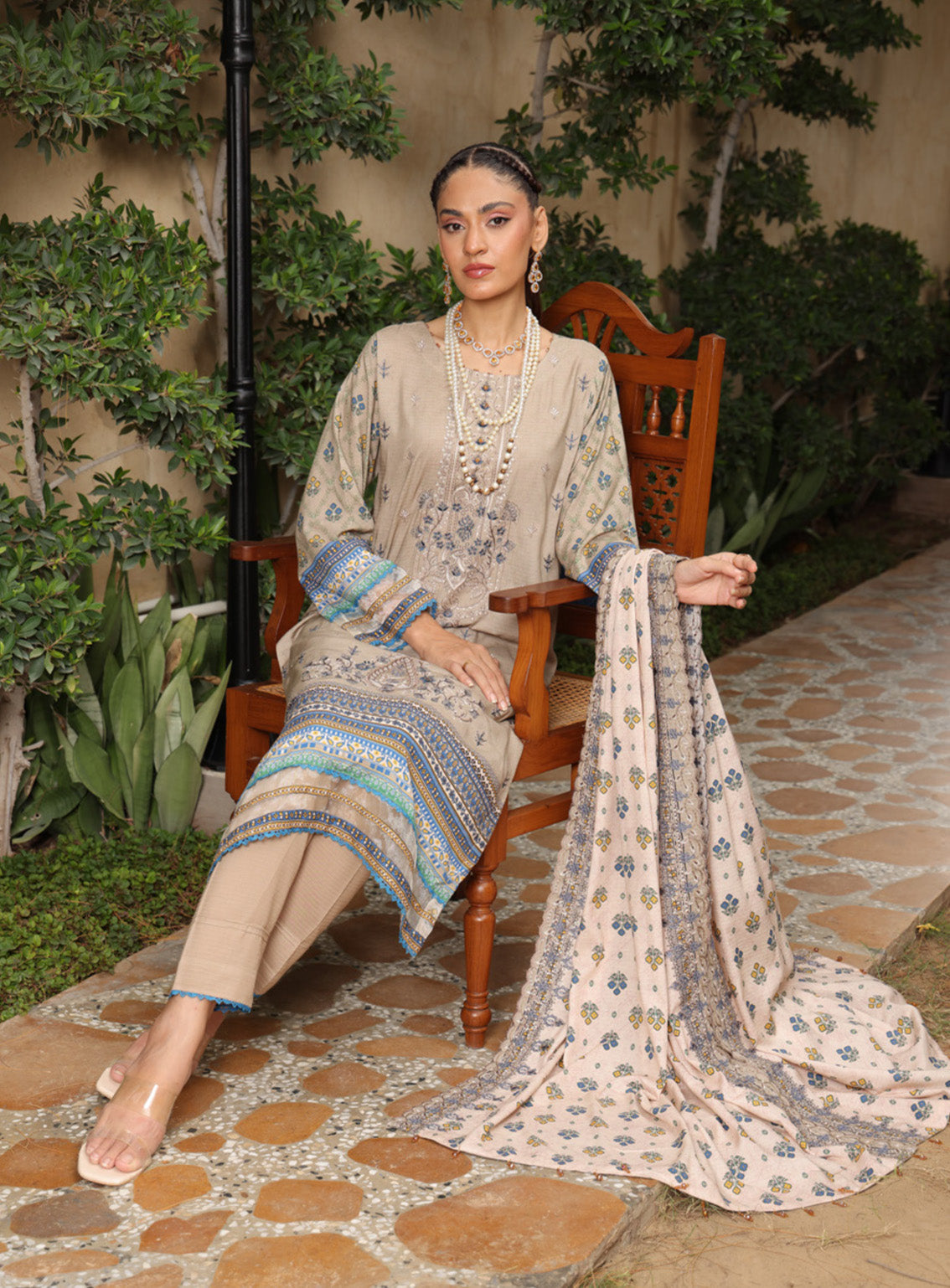 Kinara Series By Schick Printed Linen 3 Piece Unstitched Suit SDH24KS D-04 Kinara Series By Schick Printed Linen 3 Piece Unstitched Suit SDH24KS D-04