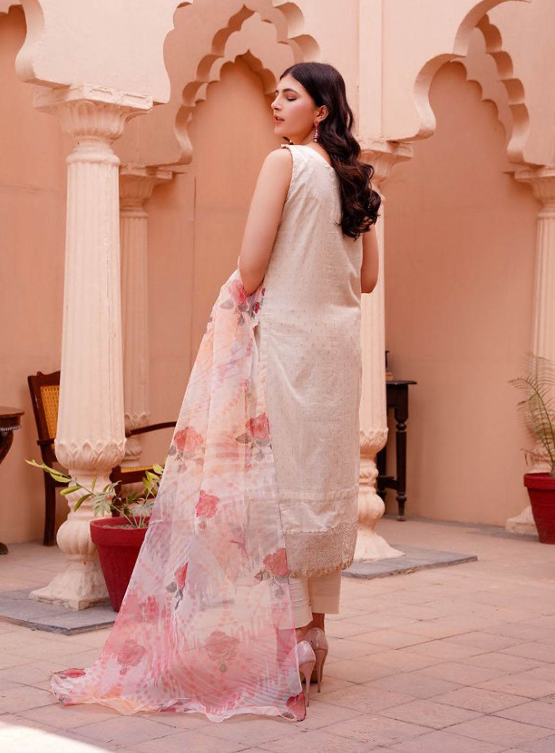 Koh-E-Noor By Noorjahan Premium Embroidered Lawn 3 Piece Unstitched Suit NJ24KN PEL D-02 Koh-E-Noor By Noorjahan Premium Embroidered Lawn 3 Piece Unstitched Suit NJ24KN PEL D-02