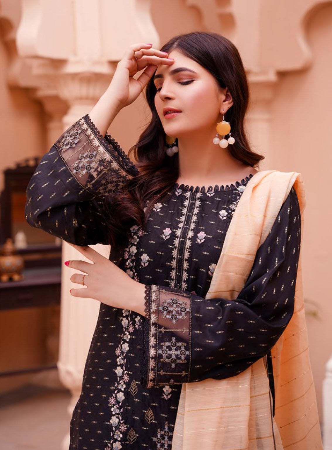 Koh-E-Noor By Noorjahan Premium Embroidered Lawn 3 Piece Unstitched Suit NJ24KN PEL D-03 Koh-E-Noor By Noorjahan Premium Embroidered Lawn 3 Piece Unstitched Suit NJ24KN PEL D-03