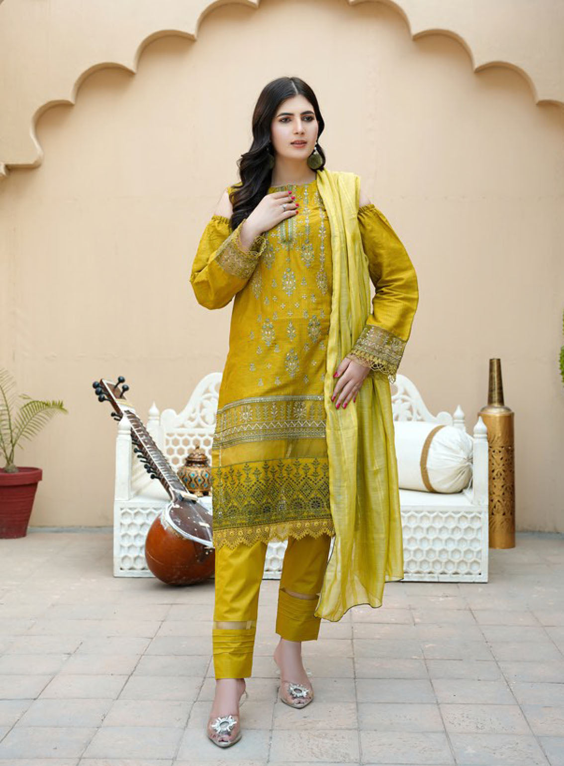 Koh-E-Noor By Noorjahan Premium Embroidered Lawn 3 Piece Unstitched Suit NJ24KN PEL D-04 Koh-E-Noor By Noorjahan Premium Embroidered Lawn 3 Piece Unstitched Suit NJ24KN PEL D-04