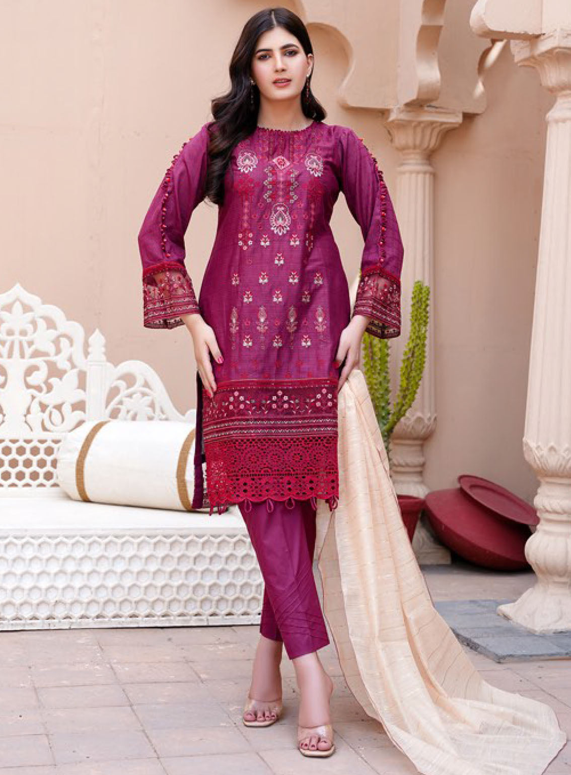 Koh-E-Noor By Noorjahan Premium Embroidered Lawn 3 Piece Unstitched Suit NJ24KN PEL D-06 Koh-E-Noor By Noorjahan Premium Embroidered Lawn 3 Piece Unstitched Suit NJ24KN PEL D-06