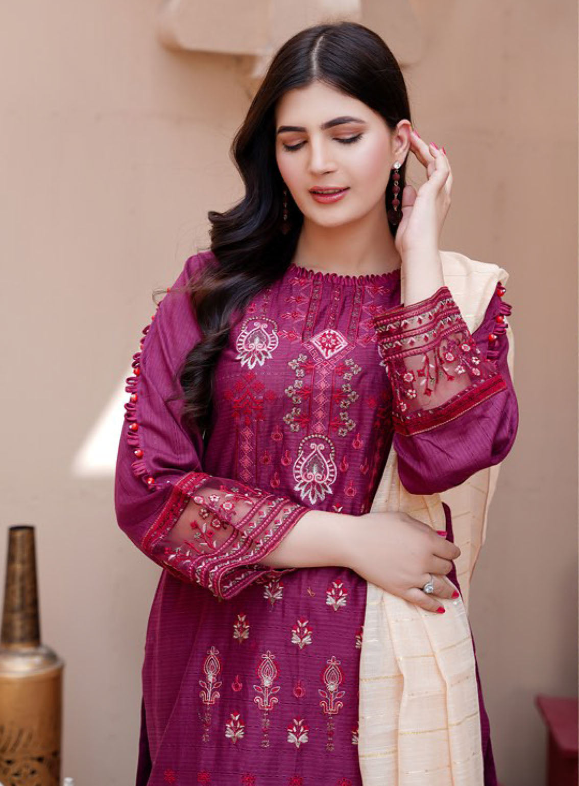 Koh-E-Noor By Noorjahan Premium Embroidered Lawn 3 Piece Unstitched Suit NJ24KN PEL D-06 Koh-E-Noor By Noorjahan Premium Embroidered Lawn 3 Piece Unstitched Suit NJ24KN PEL D-06