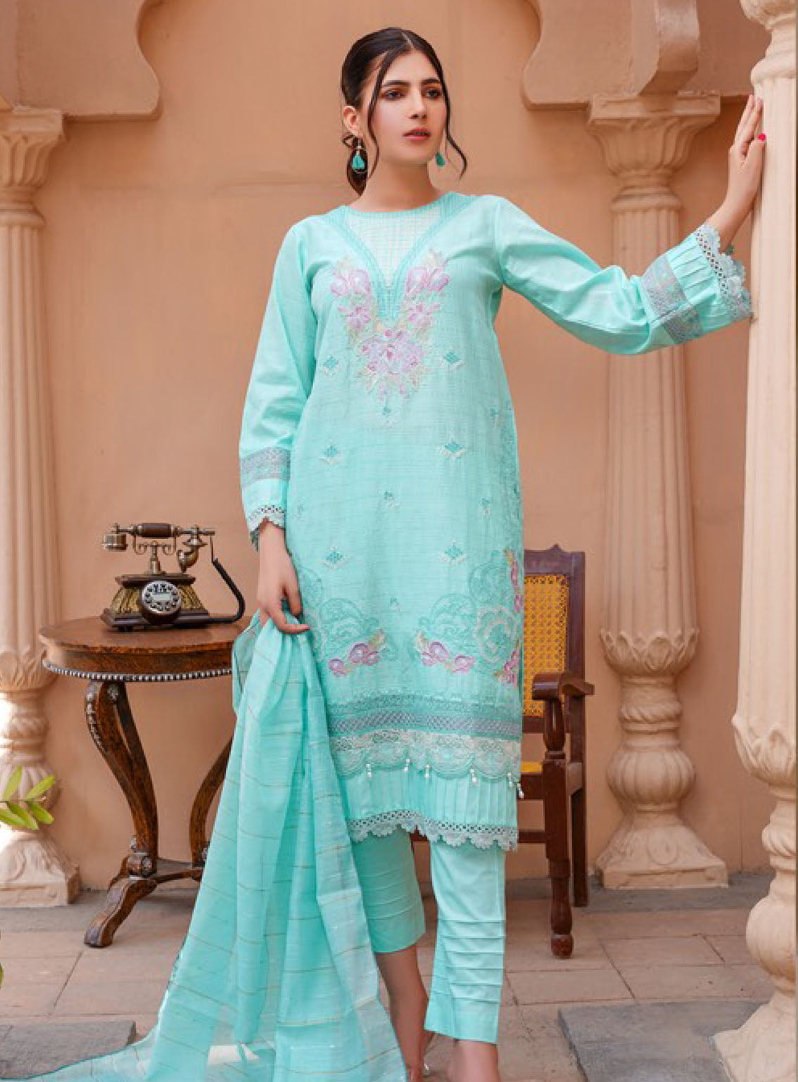 Koh-E-Noor By Noorjahan Premium Embroidered Lawn 3 Piece Unstitched Suit NJ24KN PEL D-08 Koh-E-Noor By Noorjahan Premium Embroidered Lawn 3 Piece Unstitched Suit NJ24KN PEL D-08