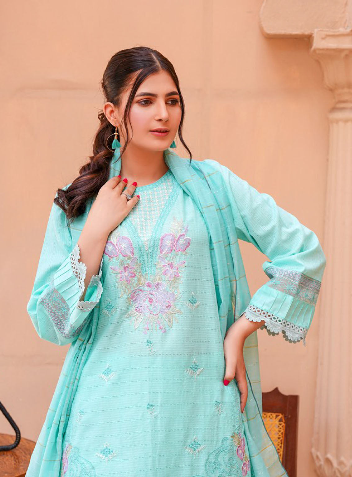 Koh-E-Noor By Noorjahan Premium Embroidered Lawn 3 Piece Unstitched Suit NJ24KN PEL D-08 Koh-E-Noor By Noorjahan Premium Embroidered Lawn 3 Piece Unstitched Suit NJ24KN PEL D-08