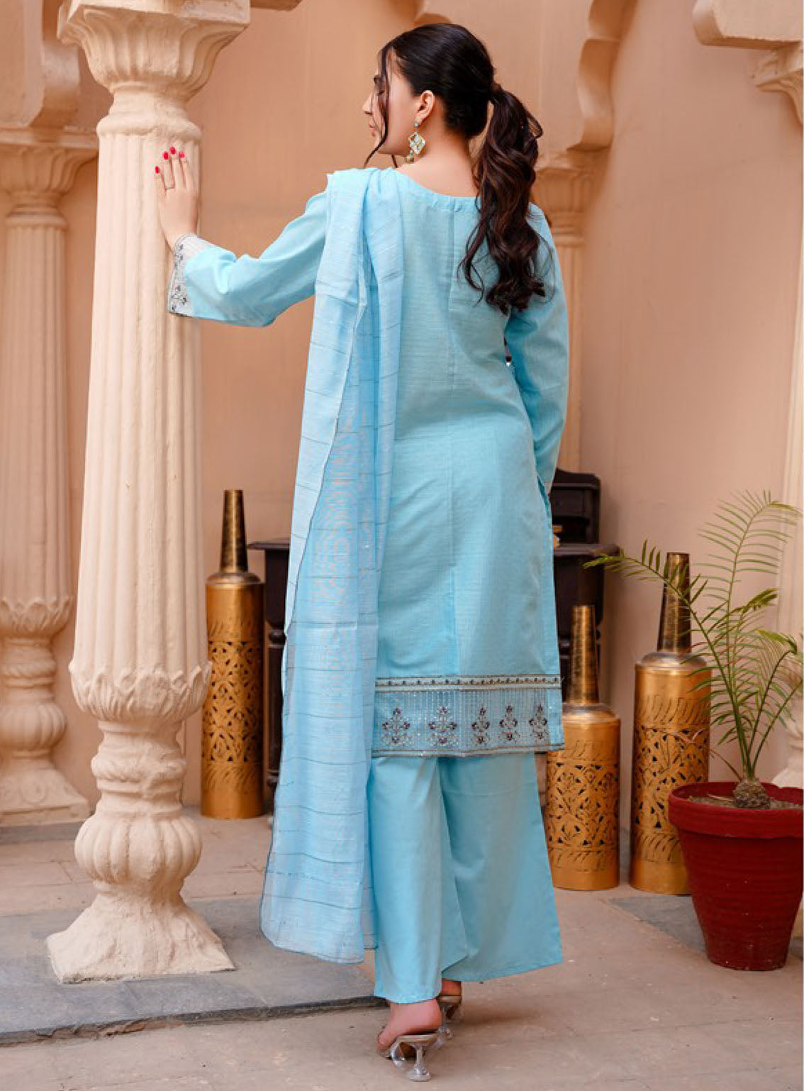Koh-E-Noor By Noorjahan Premium Embroidered Lawn 3 Piece Unstitched Suit NJ24KN PEL D-09 Koh-E-Noor By Noorjahan Premium Embroidered Lawn 3 Piece Unstitched Suit NJ24KN PEL D-09