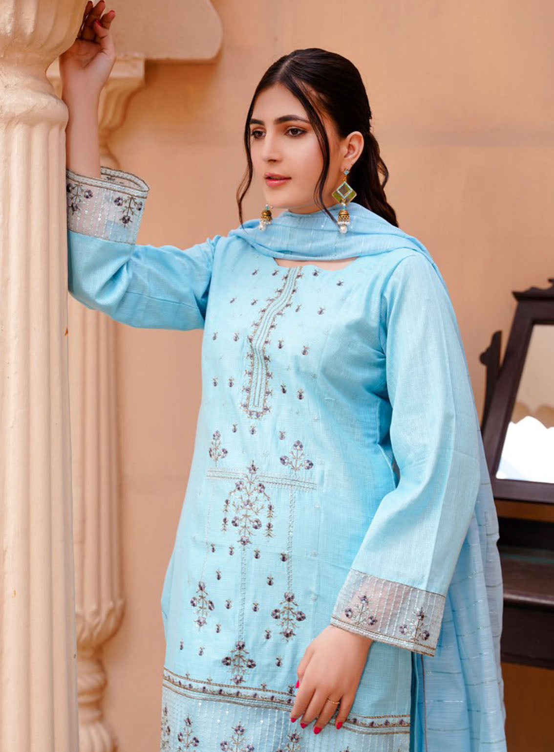 Koh-E-Noor By Noorjahan Premium Embroidered Lawn 3 Piece Unstitched Suit NJ24KN PEL D-09 Koh-E-Noor By Noorjahan Premium Embroidered Lawn 3 Piece Unstitched Suit NJ24KN PEL D-09