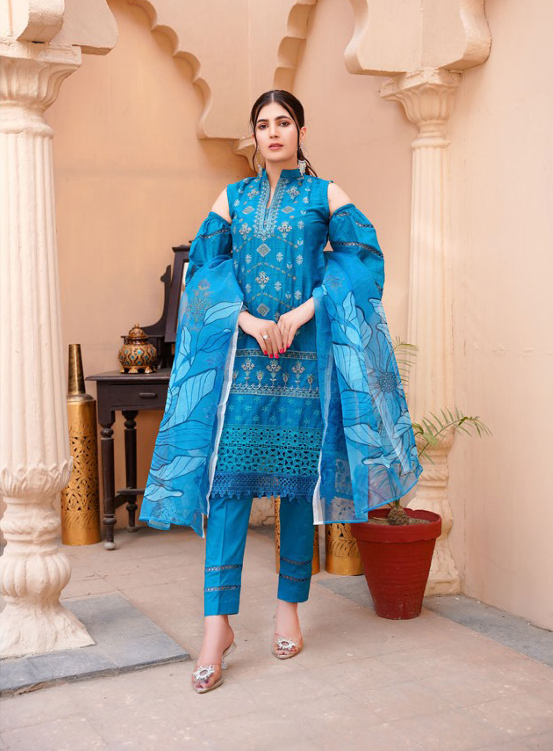 Koh-E-Noor By Noorjahan Premium Embroidered Lawn 3 Piece Unstitched Suit NJ24KN PEL D-10 Koh-E-Noor By Noorjahan Premium Embroidered Lawn 3 Piece Unstitched Suit NJ24KN PEL D-10