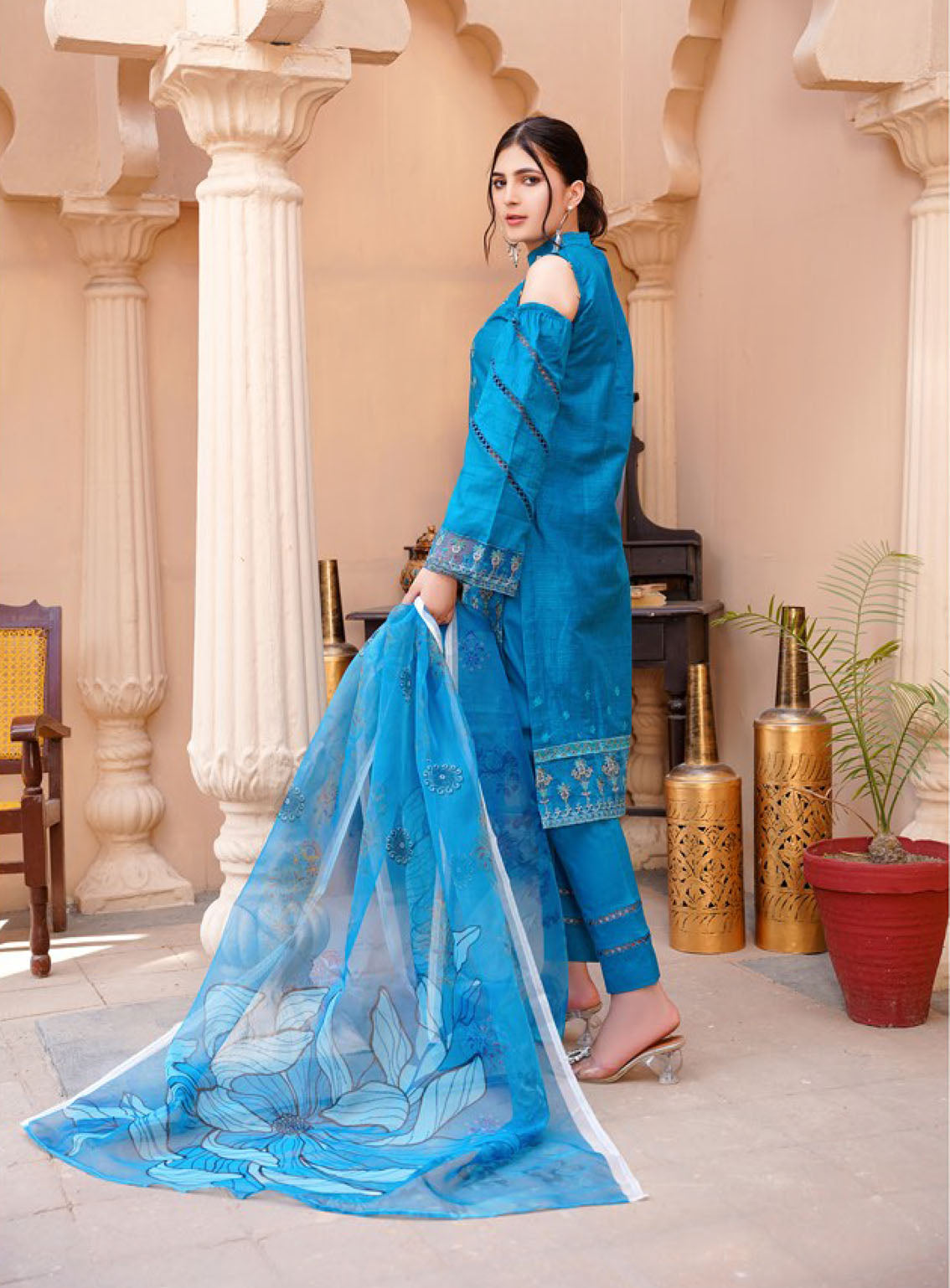 Koh-E-Noor By Noorjahan Premium Embroidered Lawn 3 Piece Unstitched Suit NJ24KN PEL D-10 Koh-E-Noor By Noorjahan Premium Embroidered Lawn 3 Piece Unstitched Suit NJ24KN PEL D-10