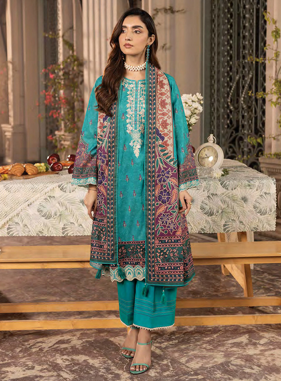 Komal By LSM Lakhany Embroidered Lawn 3 Piece Unstitched Suit LSM25KEL LG-AR-0131 Komal By LSM Lakhany Embroidered Lawn 3 Piece Unstitched Suit LSM25KEL LG-AR-0131