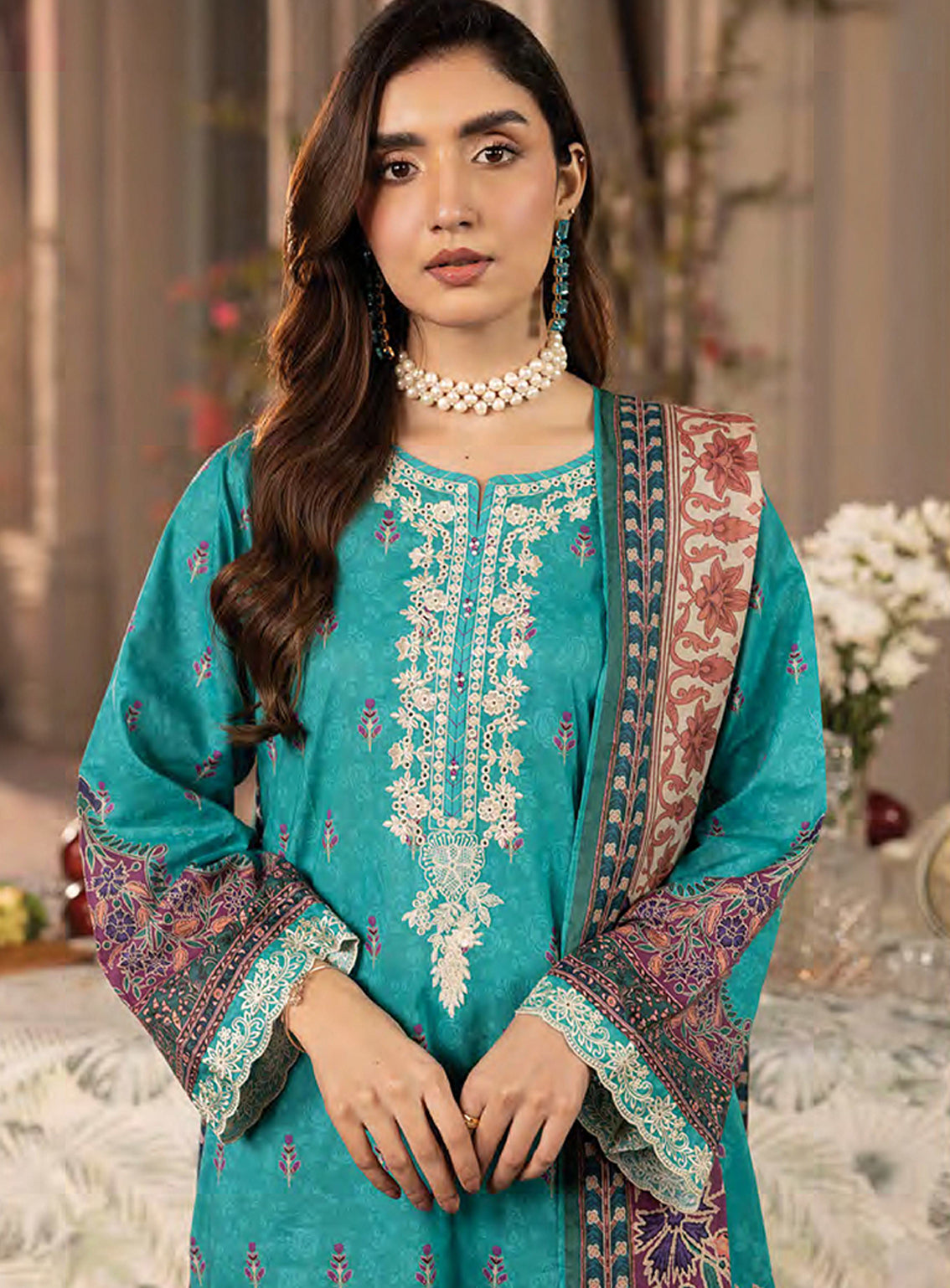 Komal By LSM Lakhany Embroidered Lawn 3 Piece Unstitched Suit LSM25KEL LG-AR-0131 Komal By LSM Lakhany Embroidered Lawn 3 Piece Unstitched Suit LSM25KEL LG-AR-0131