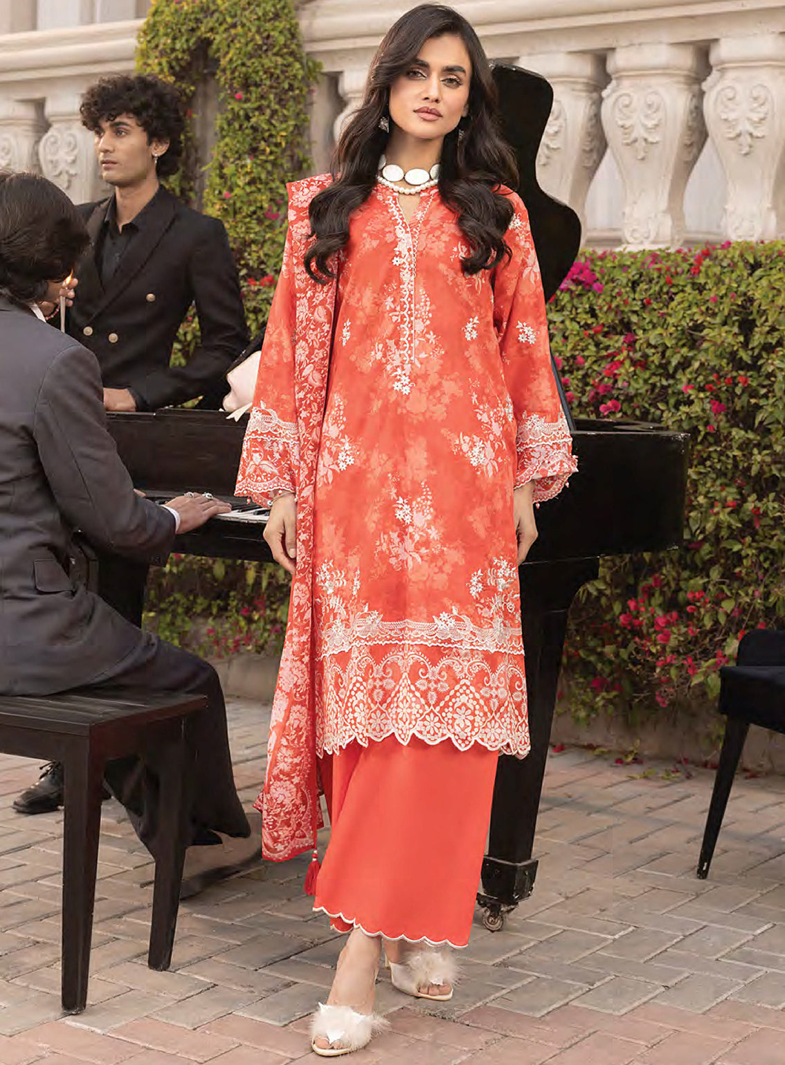 Komal By LSM Lakhany Embroidered Lawn 3 Piece Unstitched Suit LSM25KEL LG-MM-0251 Komal By LSM Lakhany Embroidered Lawn 3 Piece Unstitched Suit LSM25KEL LG-MM-0251