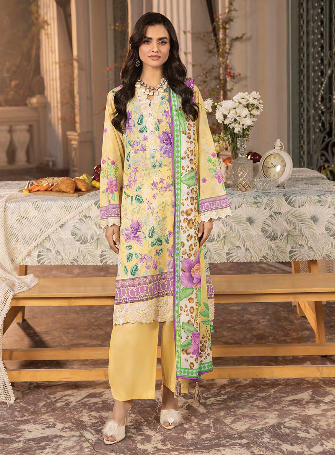 Komal By LSM Lakhany Embroidered Lawn 3 Piece Unstitched Suit LSM25KEL LG-RL-0185 Komal By LSM Lakhany Embroidered Lawn 3 Piece Unstitched Suit LSM25KEL LG-RL-0185